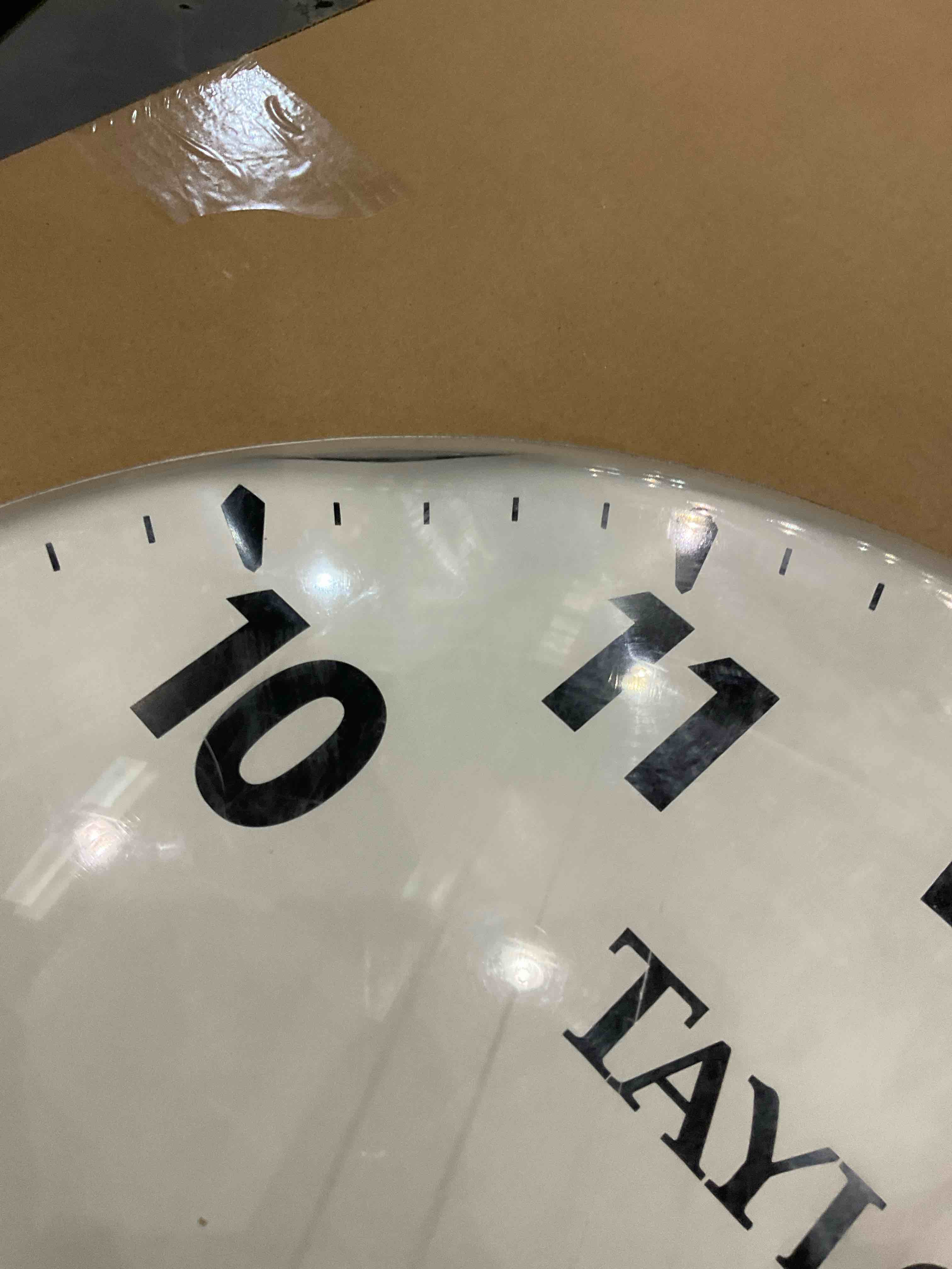 https://s3.amazonaws.com/lotting-images-prod/bidfta/TEA2357752_1750849449139.jpeg
