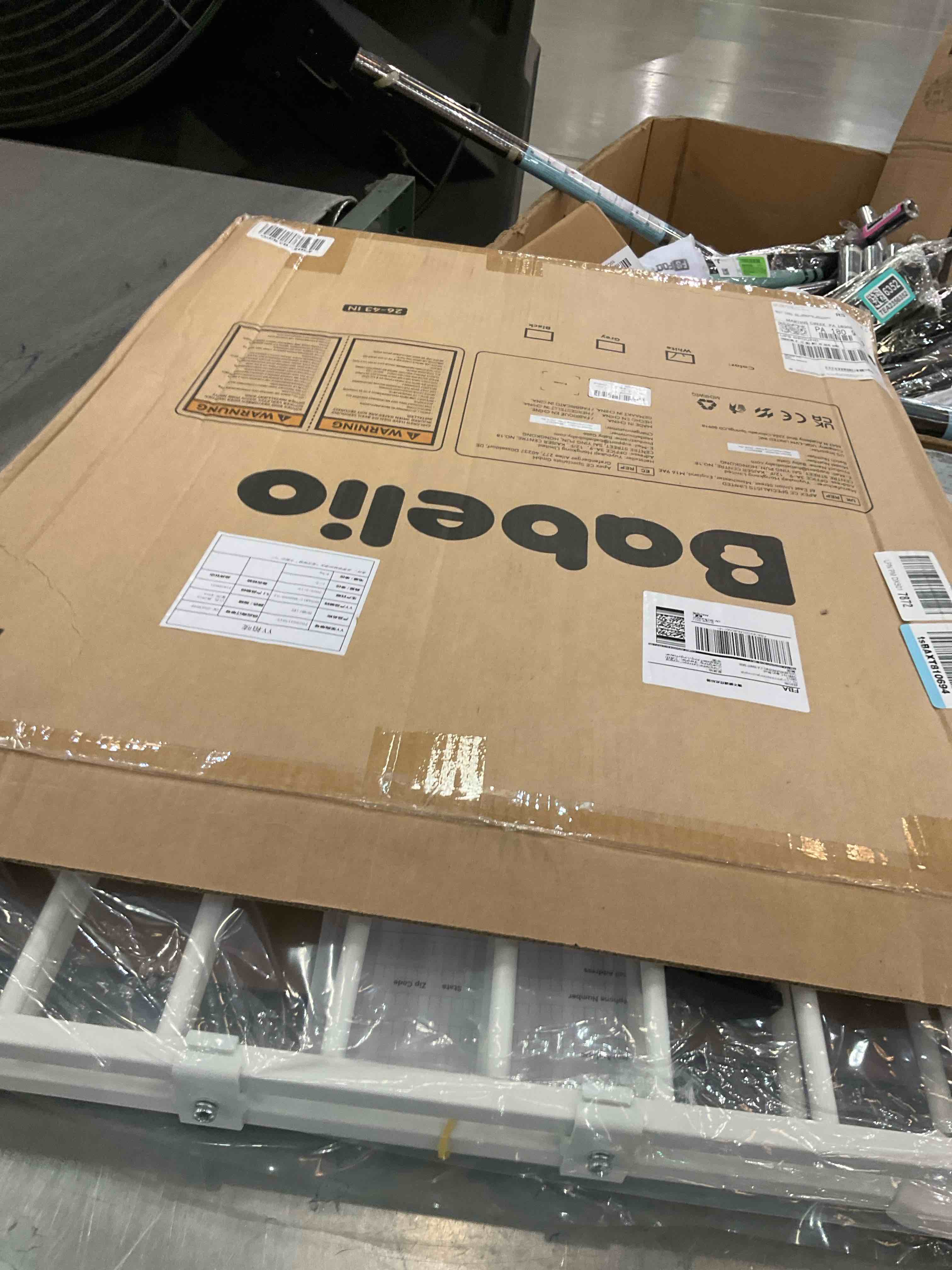 https://s3.amazonaws.com/lotting-images-prod/bidfta/TEA2357789_1750790715920.jpeg