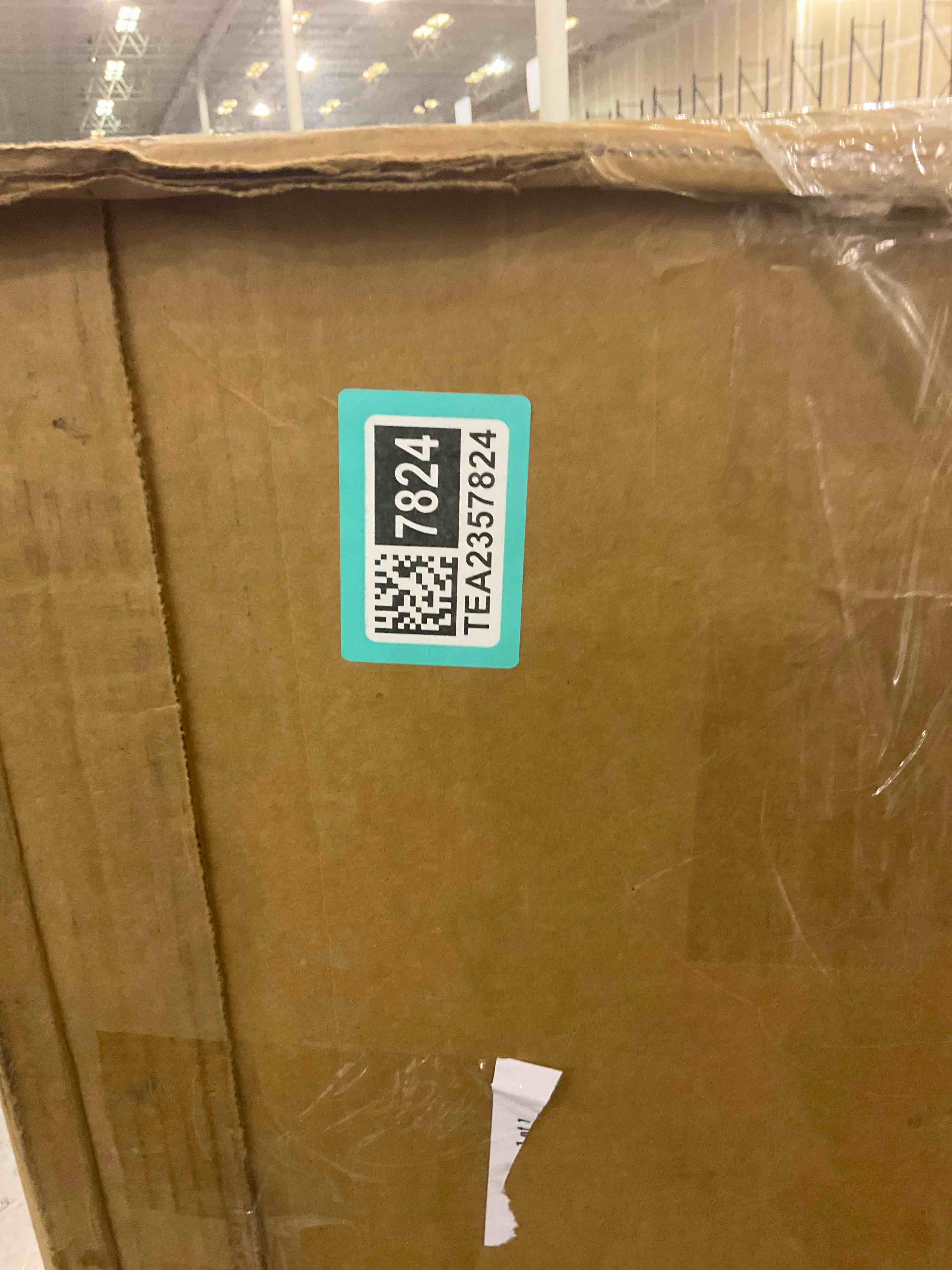 https://s3.amazonaws.com/lotting-images-prod/bidfta/TEA2357824_1750790438921.jpeg