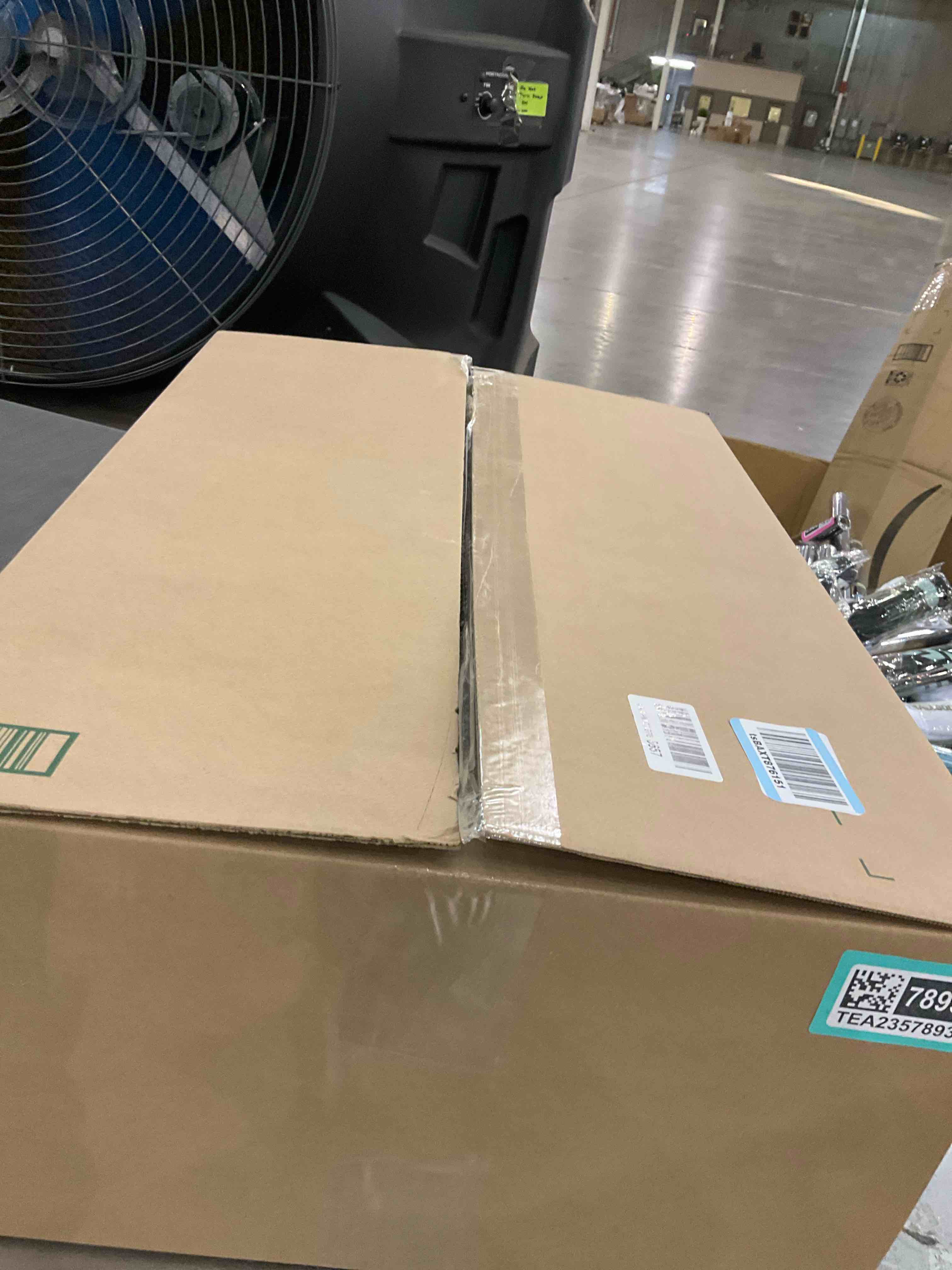 https://s3.amazonaws.com/lotting-images-prod/bidfta/TEA2357893_1750850875227.jpeg