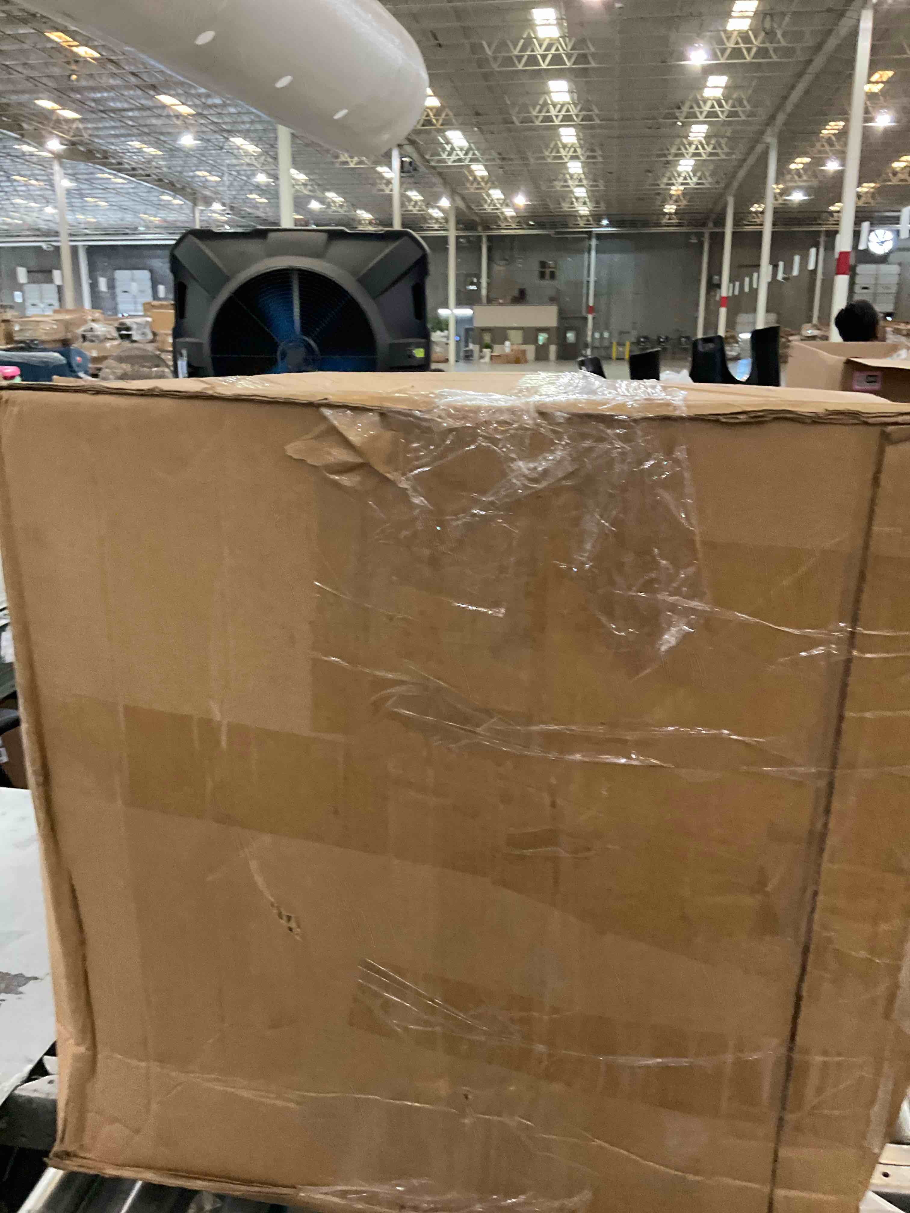https://s3.amazonaws.com/lotting-images-prod/bidfta/TEA2358009_1750865993766.jpeg