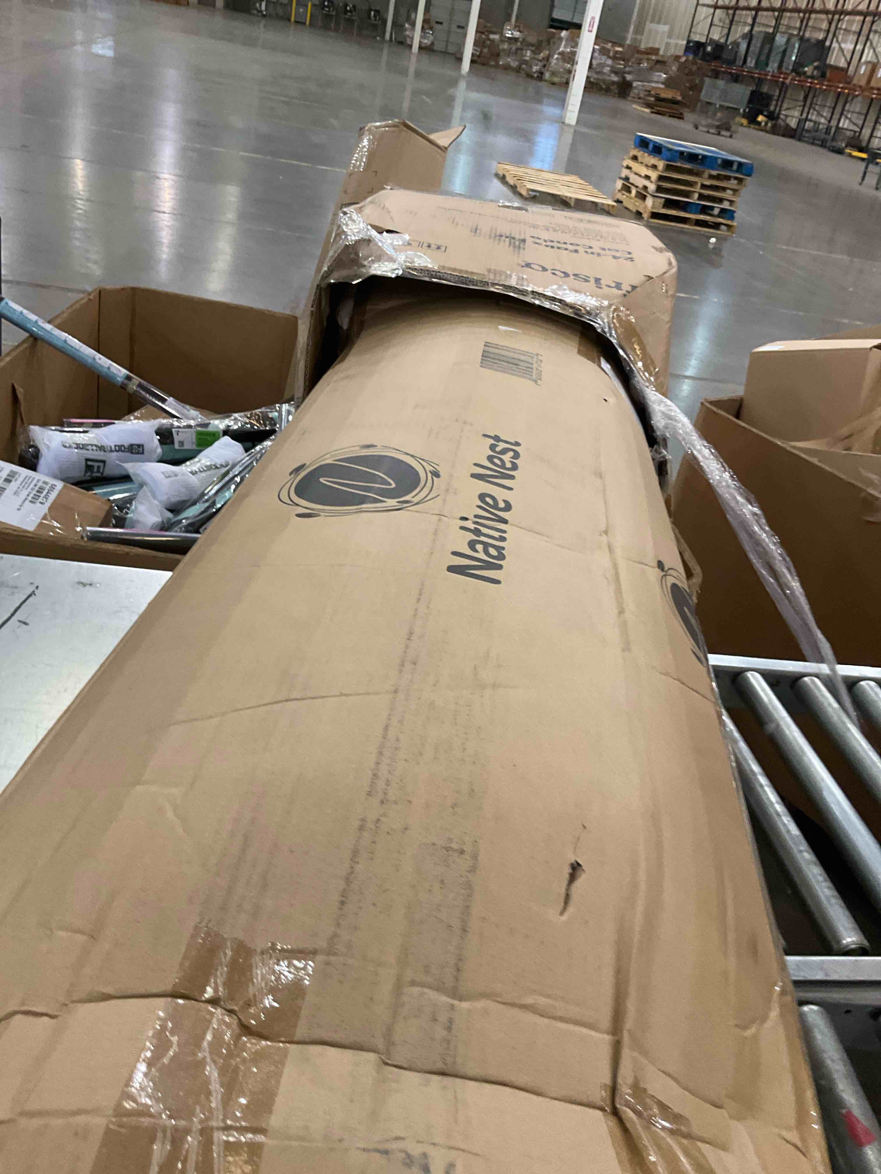 https://s3.amazonaws.com/lotting-images-prod/bidfta/TEA2358055_1750861727468.jpeg