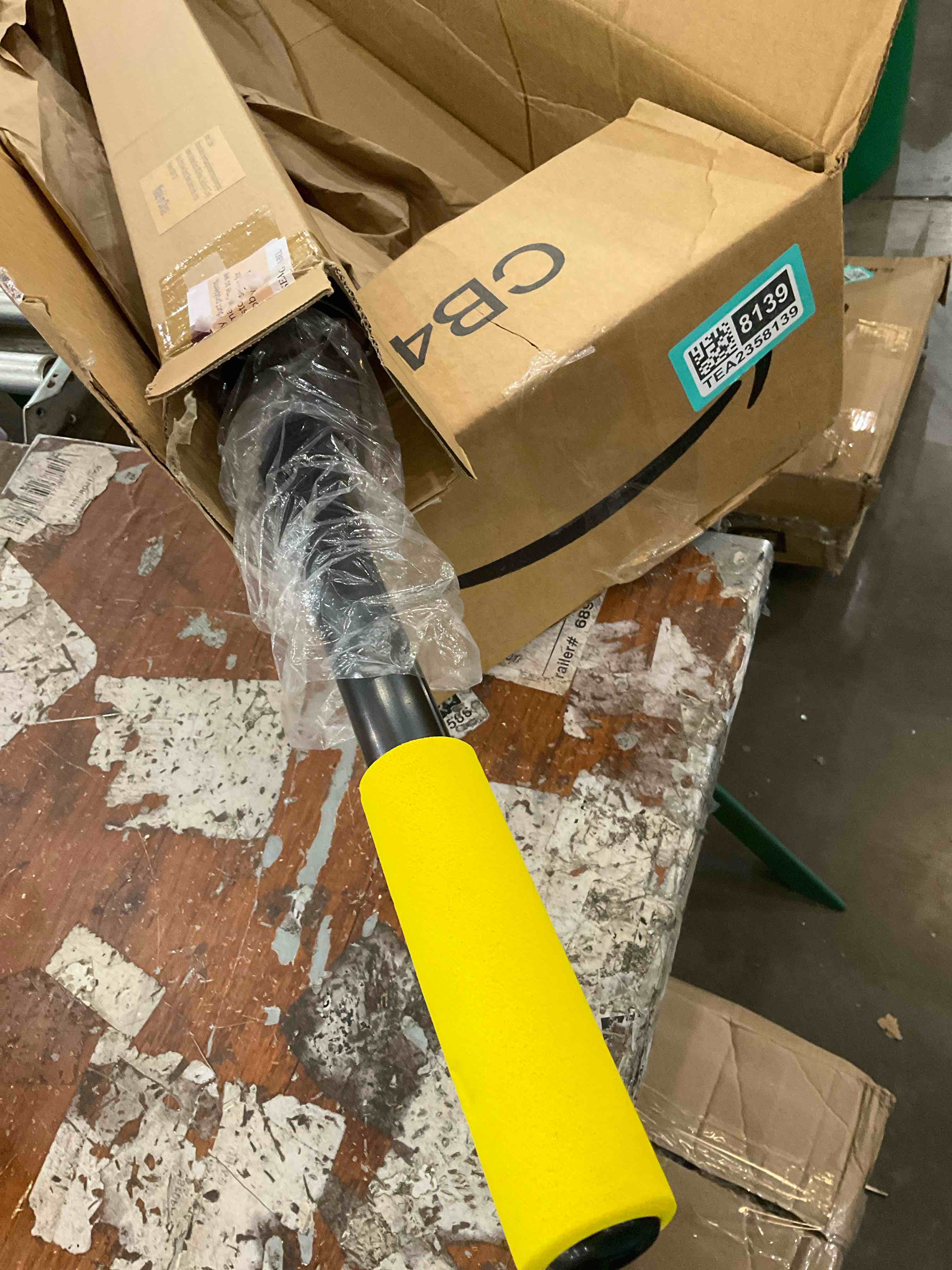 https://s3.amazonaws.com/lotting-images-prod/bidfta/TEA2358139_1750862290434.jpeg