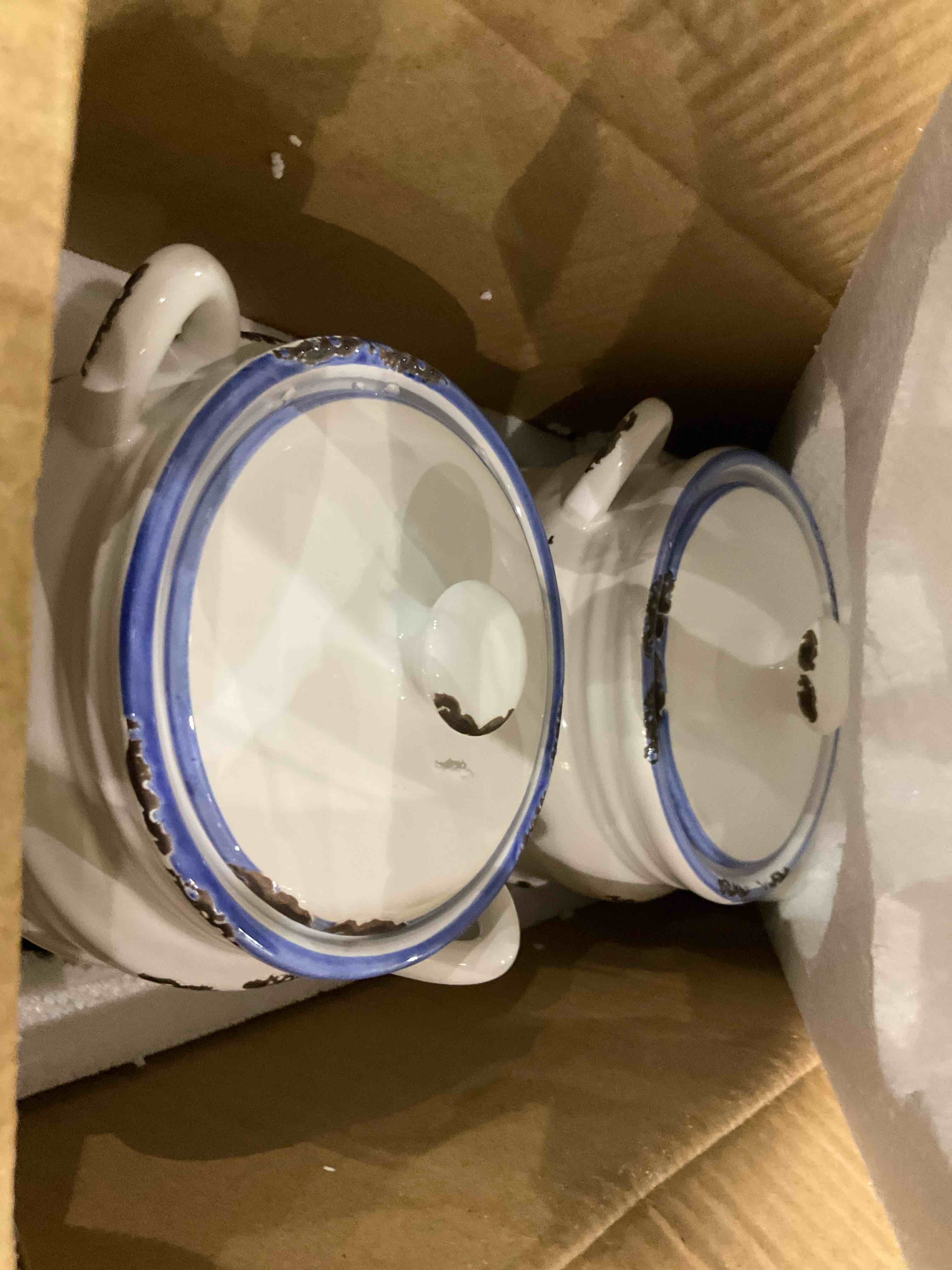 https://s3.amazonaws.com/lotting-images-prod/bidfta/TEA2358810_1750945269446.jpeg