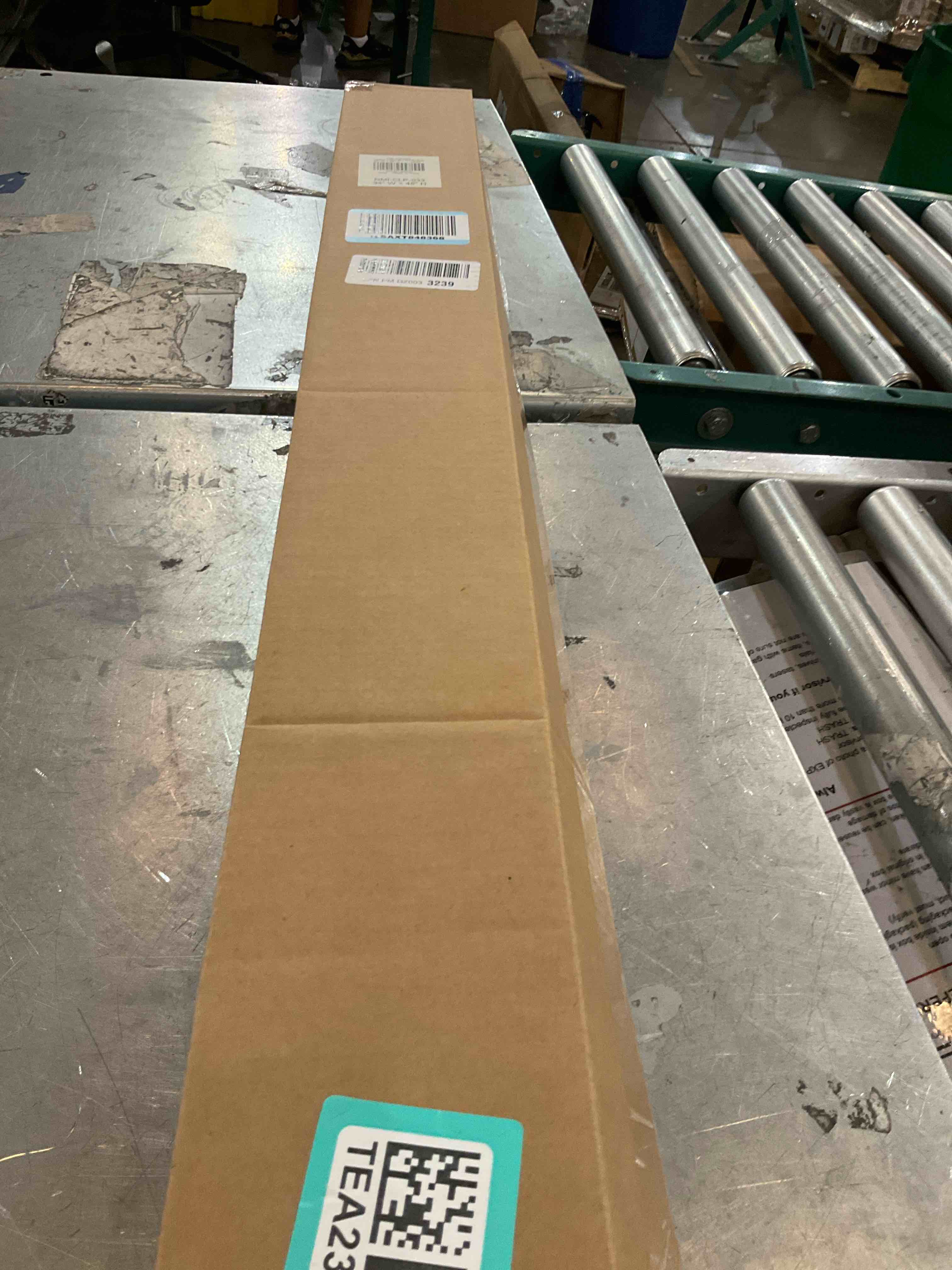 https://s3.amazonaws.com/lotting-images-prod/bidfta/TEA2358862_1750959918338.jpeg