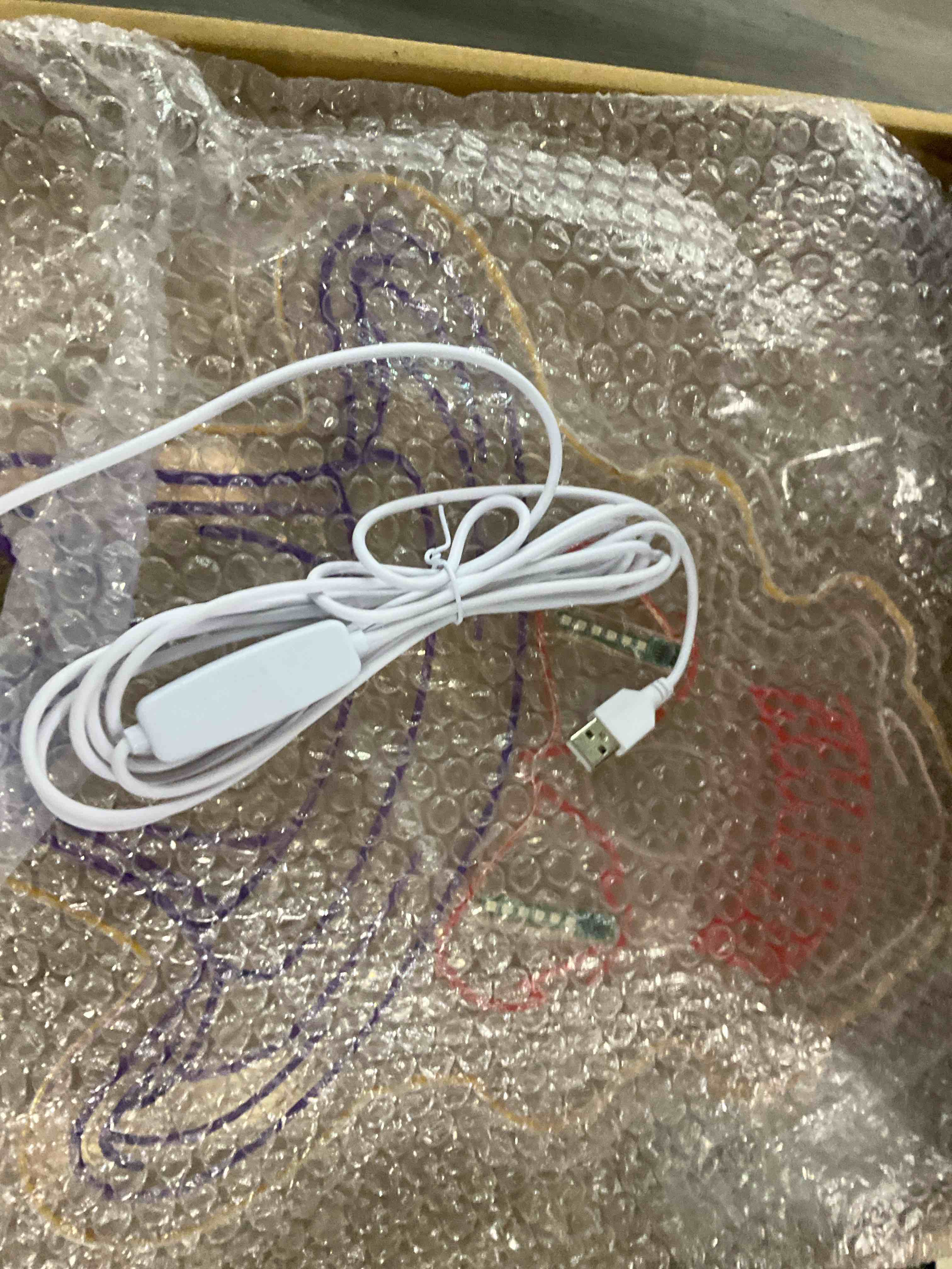 https://s3.amazonaws.com/lotting-images-prod/bidfta/TEA2359879_1750161085602.jpeg