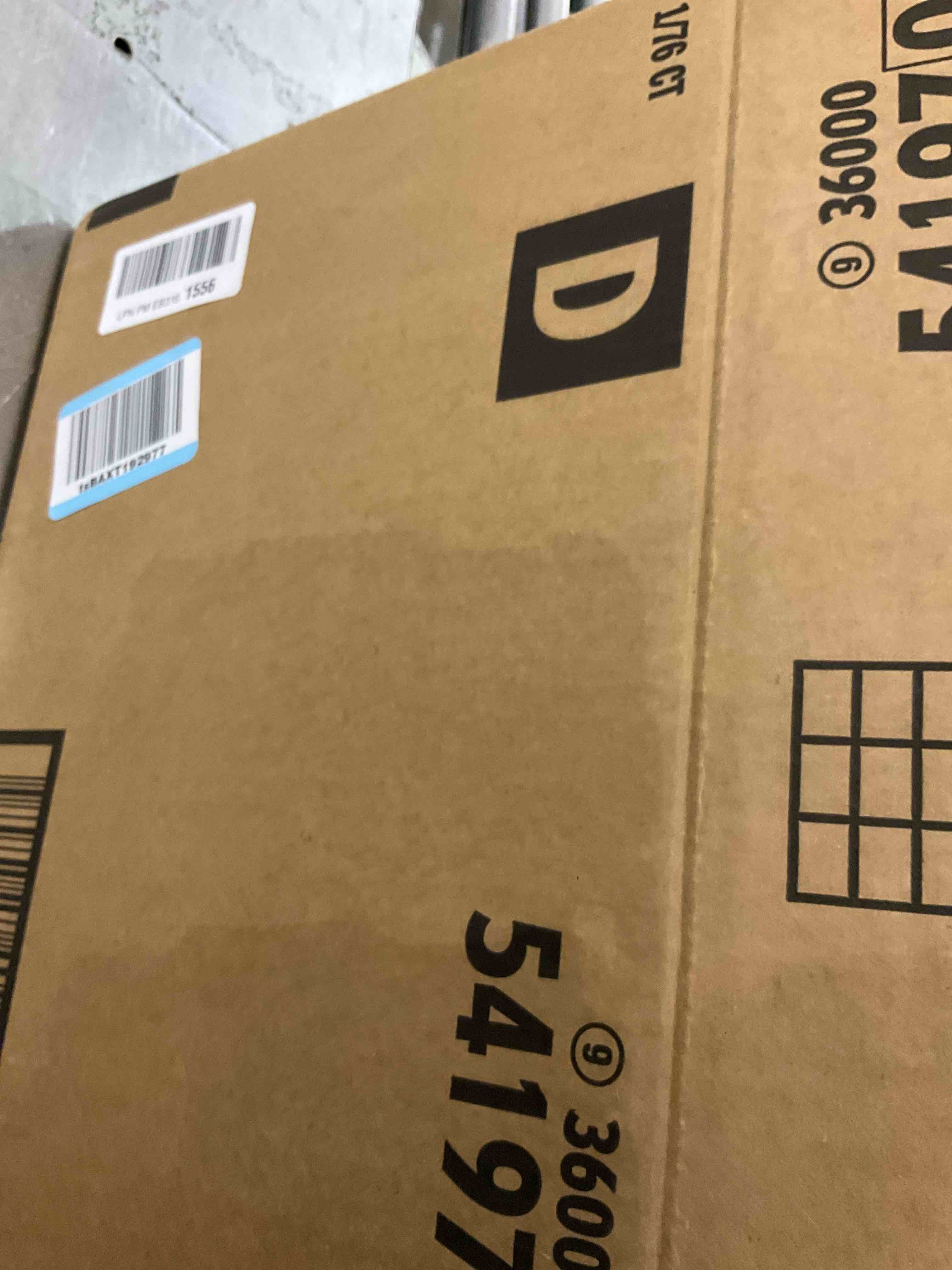 https://s3.amazonaws.com/lotting-images-prod/bidfta/TEA2360081_1750168124245.jpeg