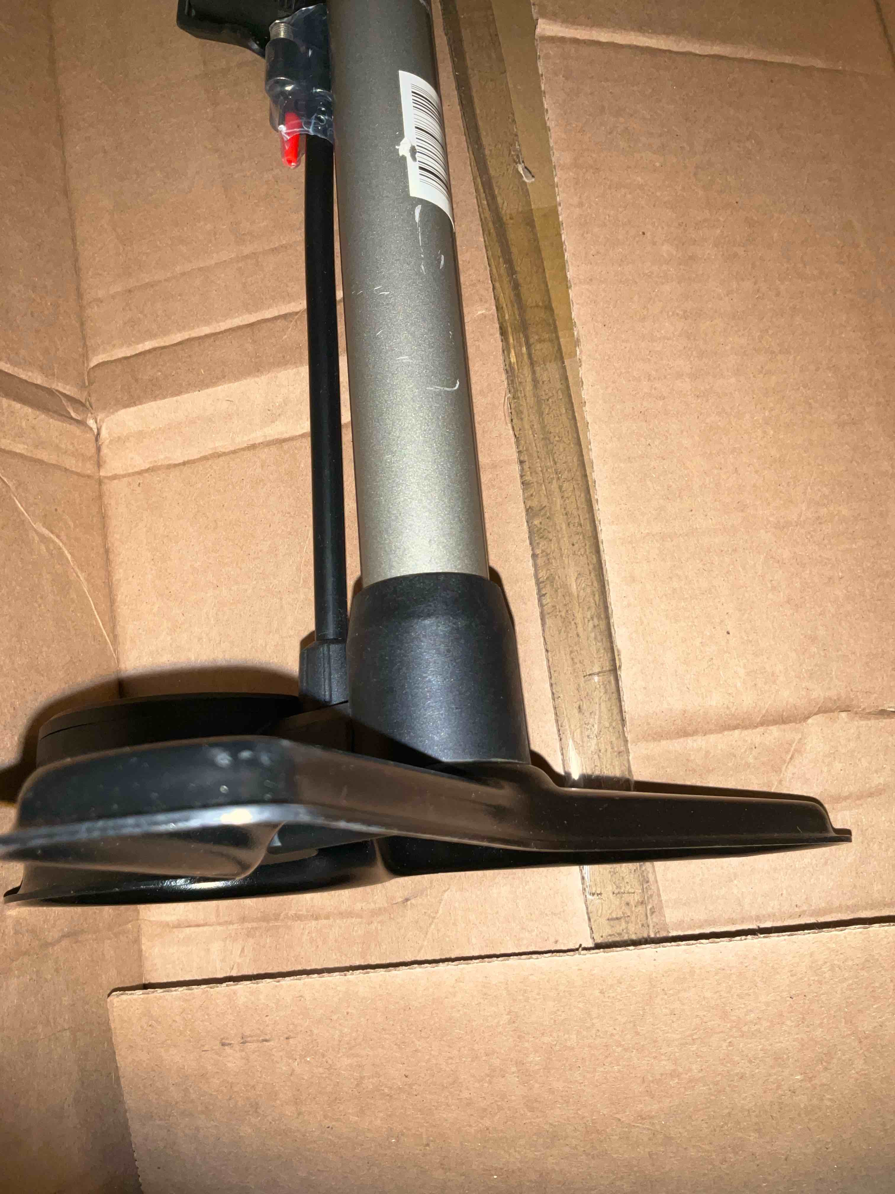 https://s3.amazonaws.com/lotting-images-prod/bidfta/TEA2361371_1750272098918.jpeg