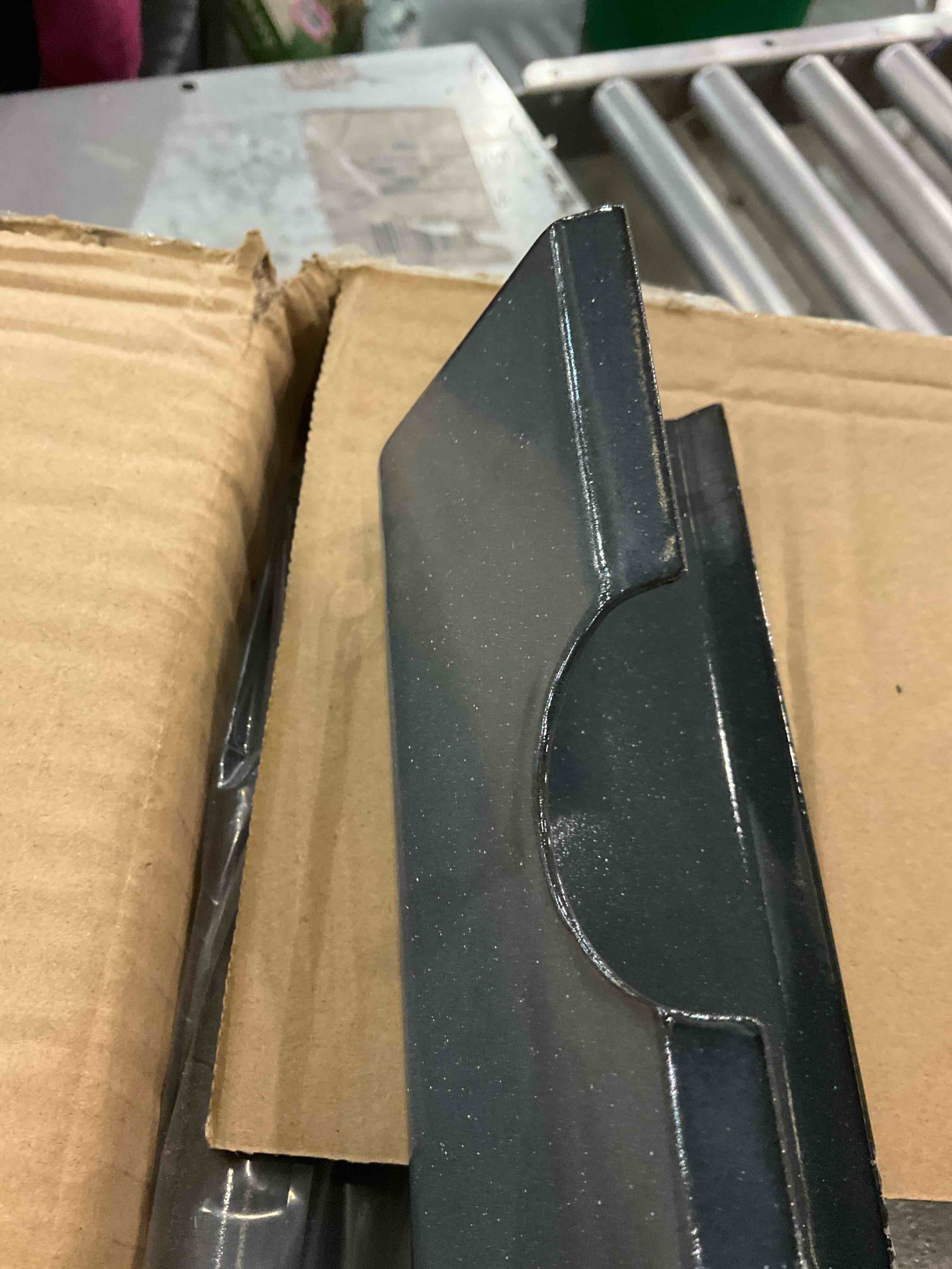 https://s3.amazonaws.com/lotting-images-prod/bidfta/TEA2361771_1750340388127.jpeg