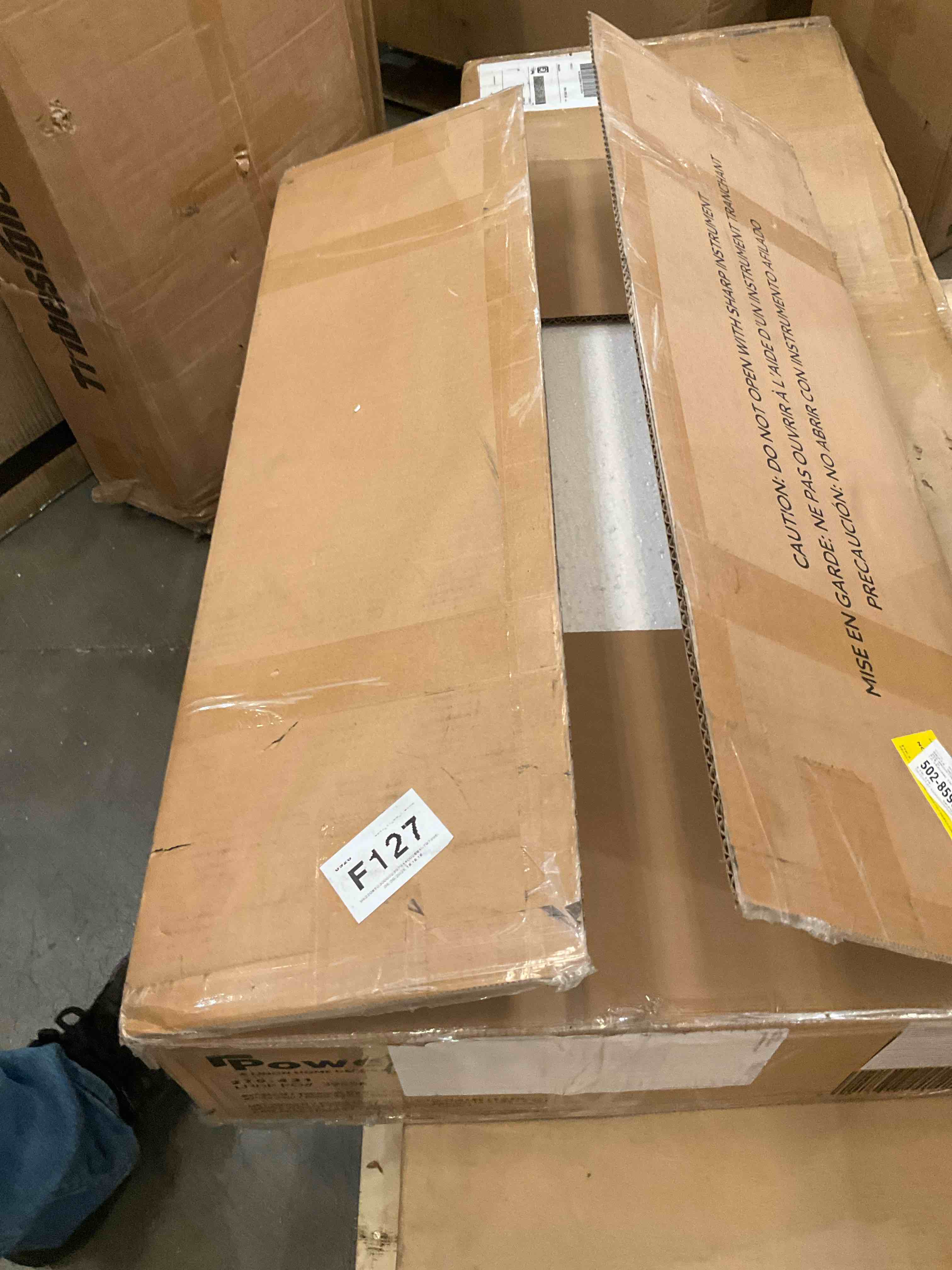 https://s3.amazonaws.com/lotting-images-prod/bidfta/TEA2362281_1750092090457.jpeg