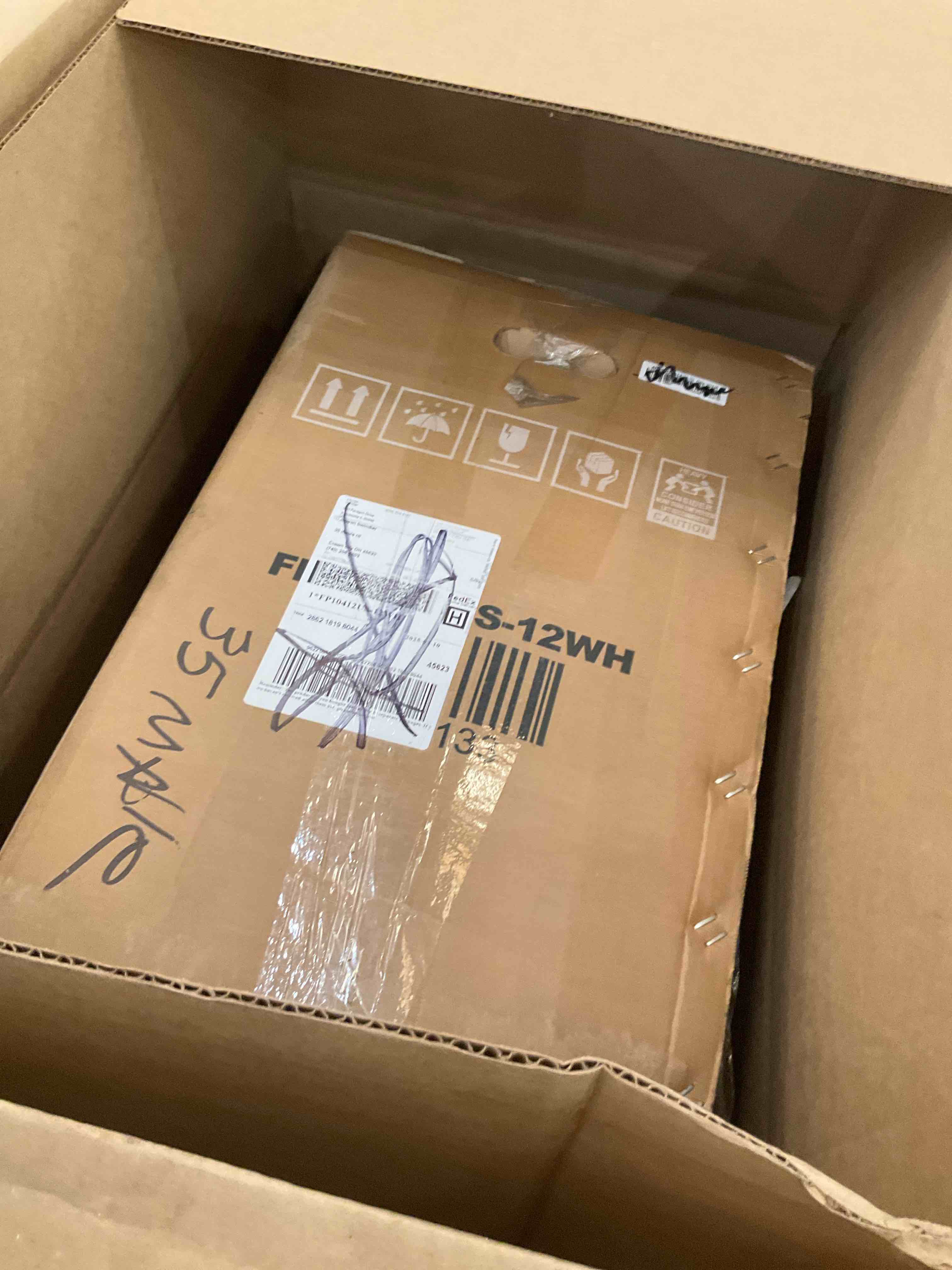 https://s3.amazonaws.com/lotting-images-prod/bidfta/TEA2362310_1750096591917.jpeg