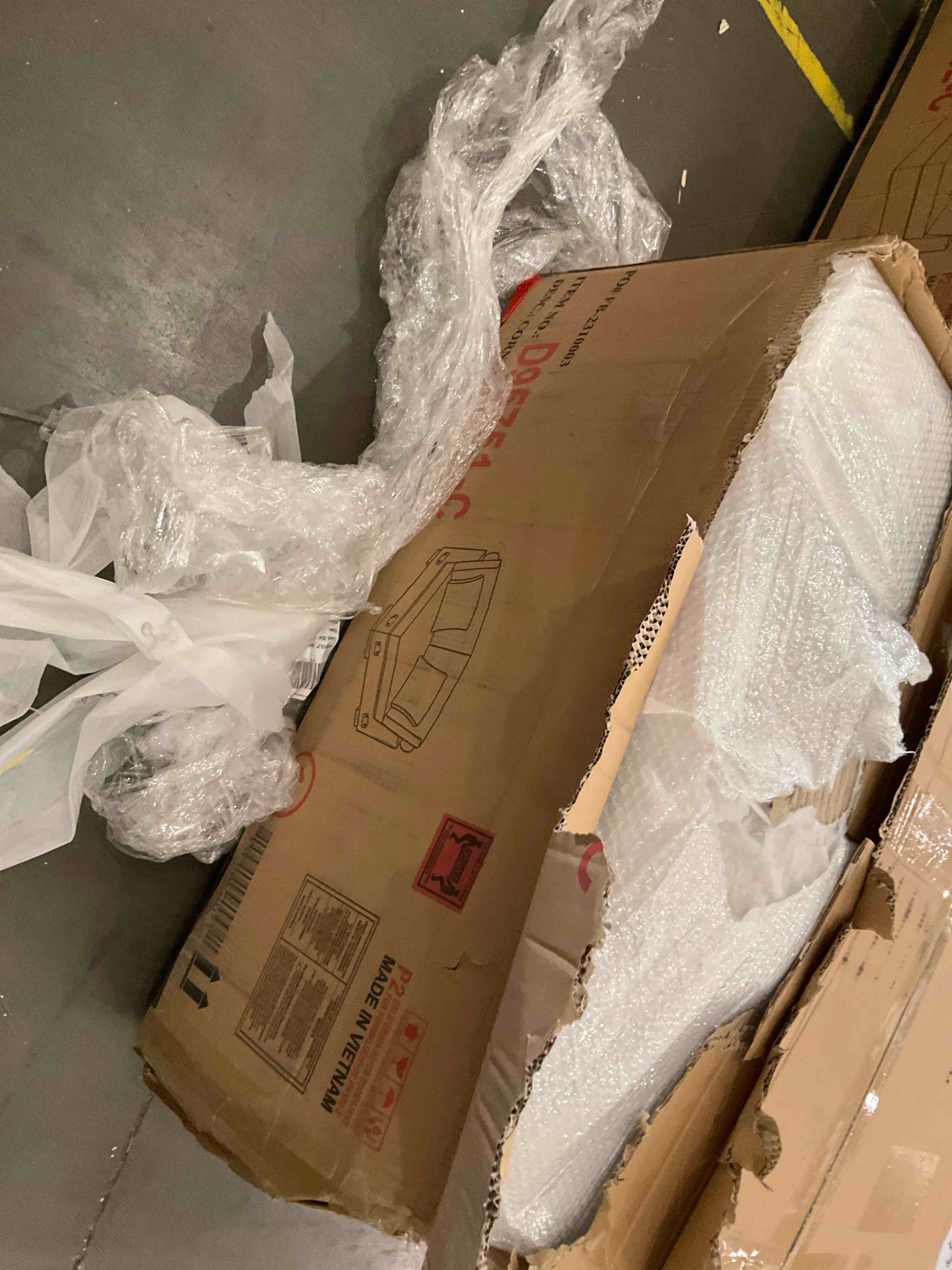 https://s3.amazonaws.com/lotting-images-prod/bidfta/TEA2362333_1750160882641.jpeg