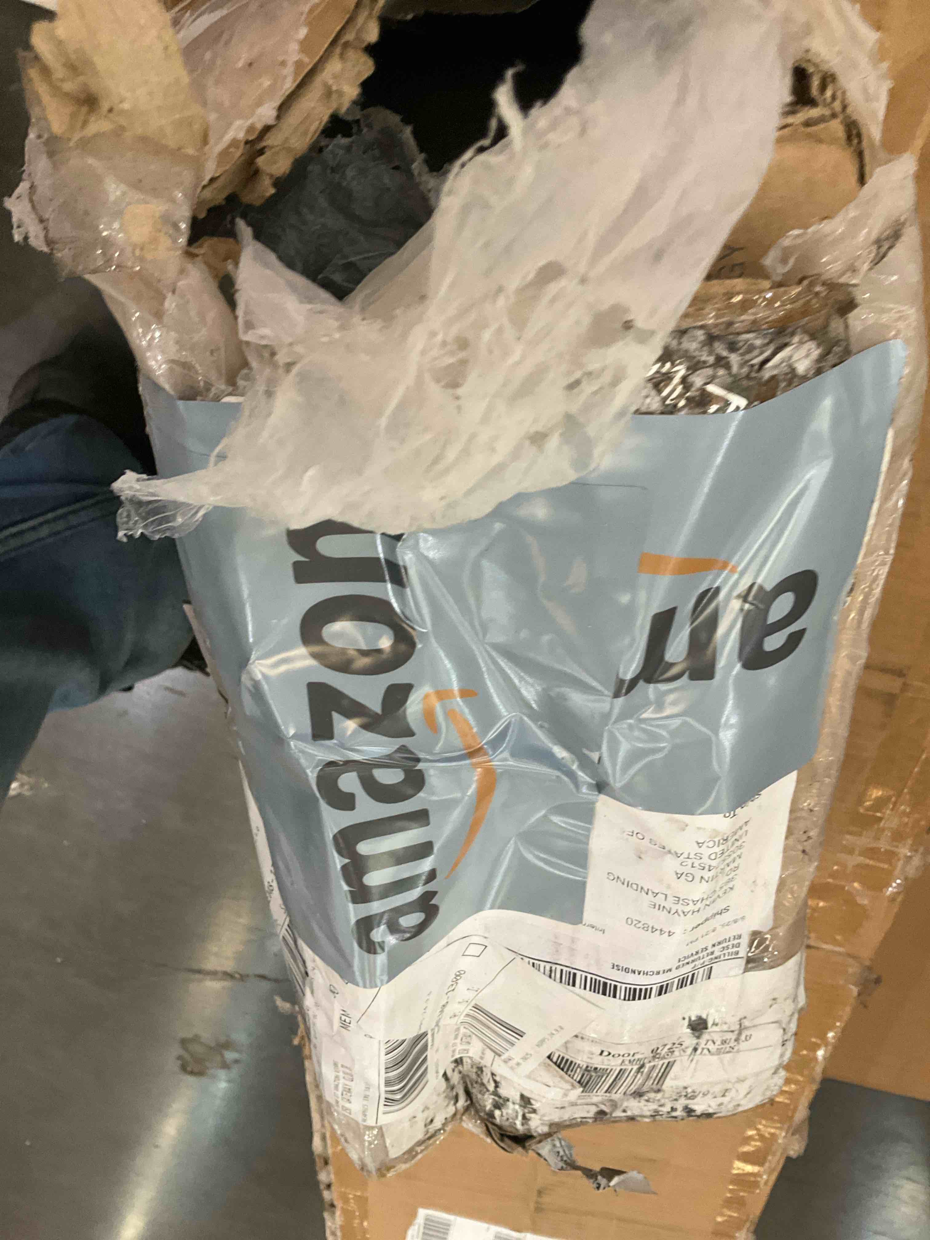 https://s3.amazonaws.com/lotting-images-prod/bidfta/TEA2362950_1750438363314.jpeg