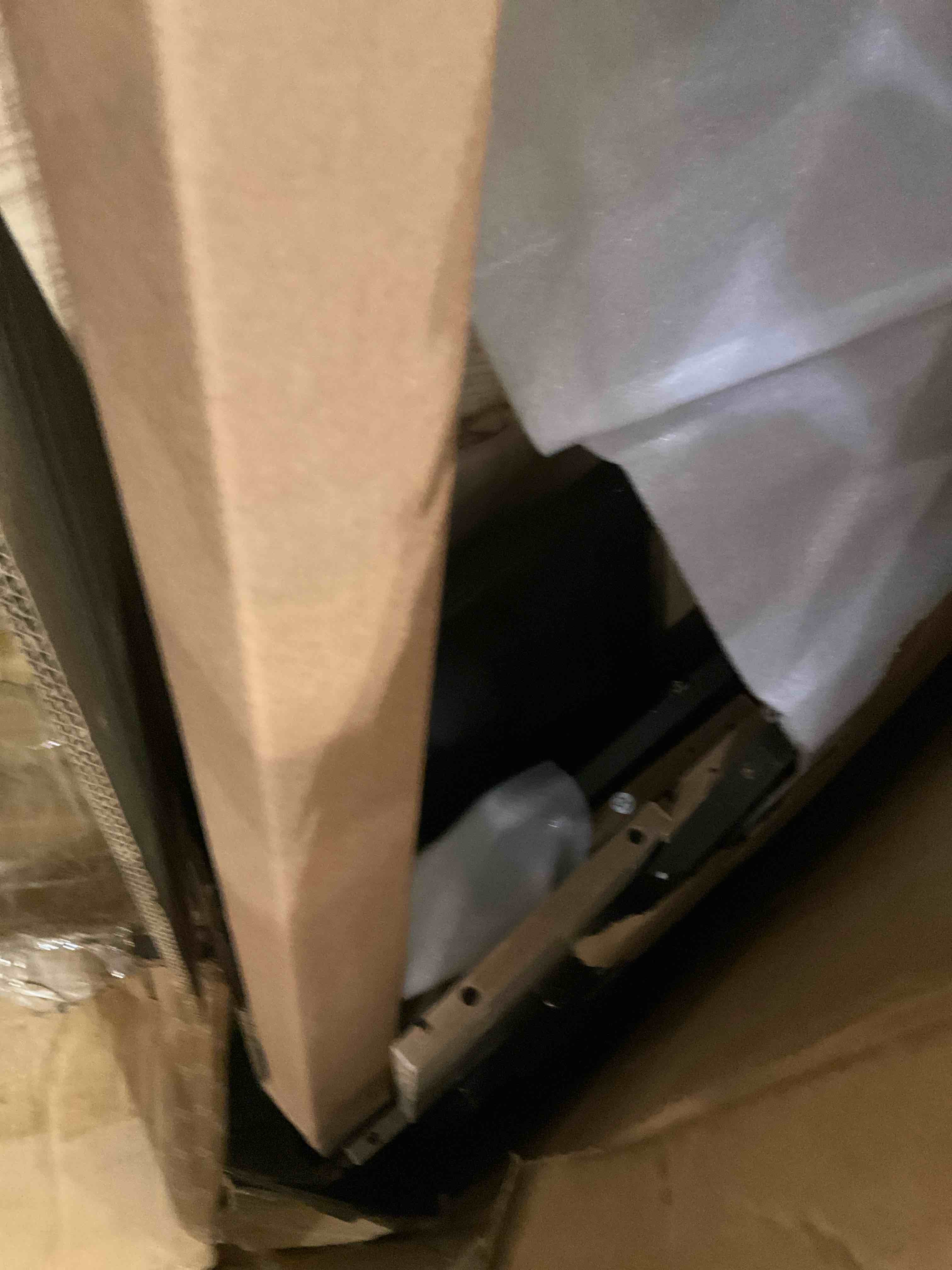 https://s3.amazonaws.com/lotting-images-prod/bidfta/TEA2363231_1750767775317.jpeg