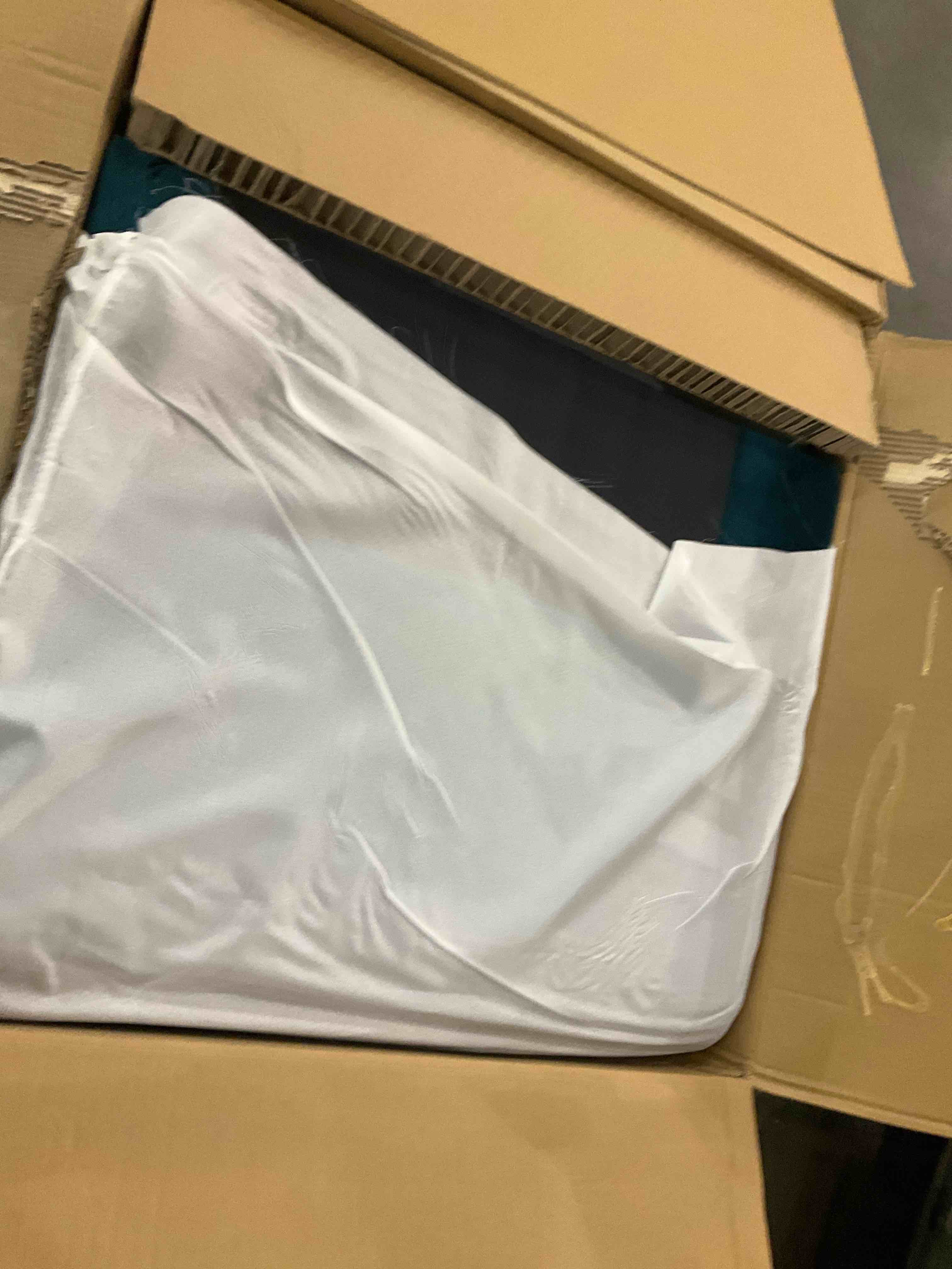https://s3.amazonaws.com/lotting-images-prod/bidfta/TEA2363600_1750936387115.jpeg
