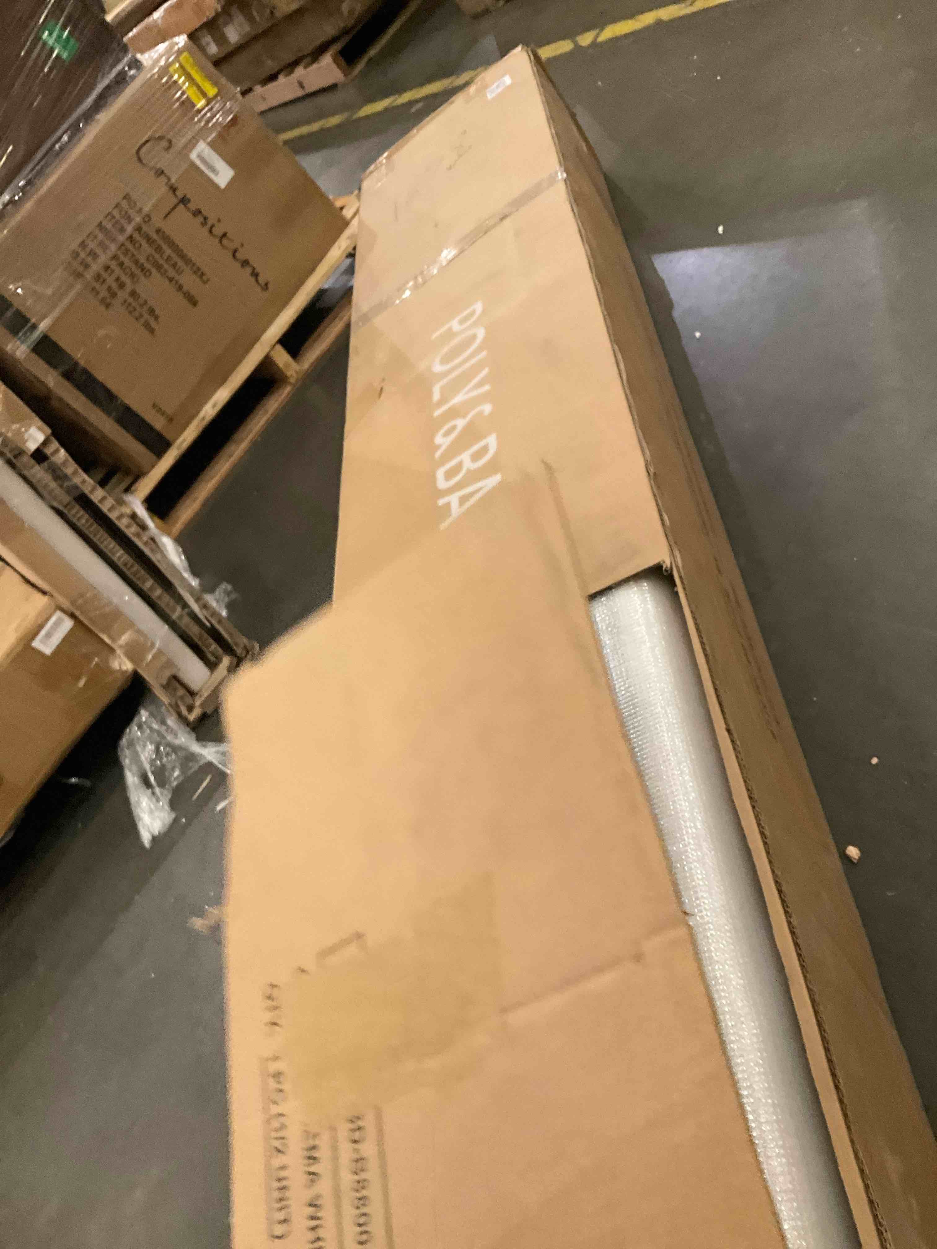 https://s3.amazonaws.com/lotting-images-prod/bidfta/TEA2364150_1751289721810.jpeg