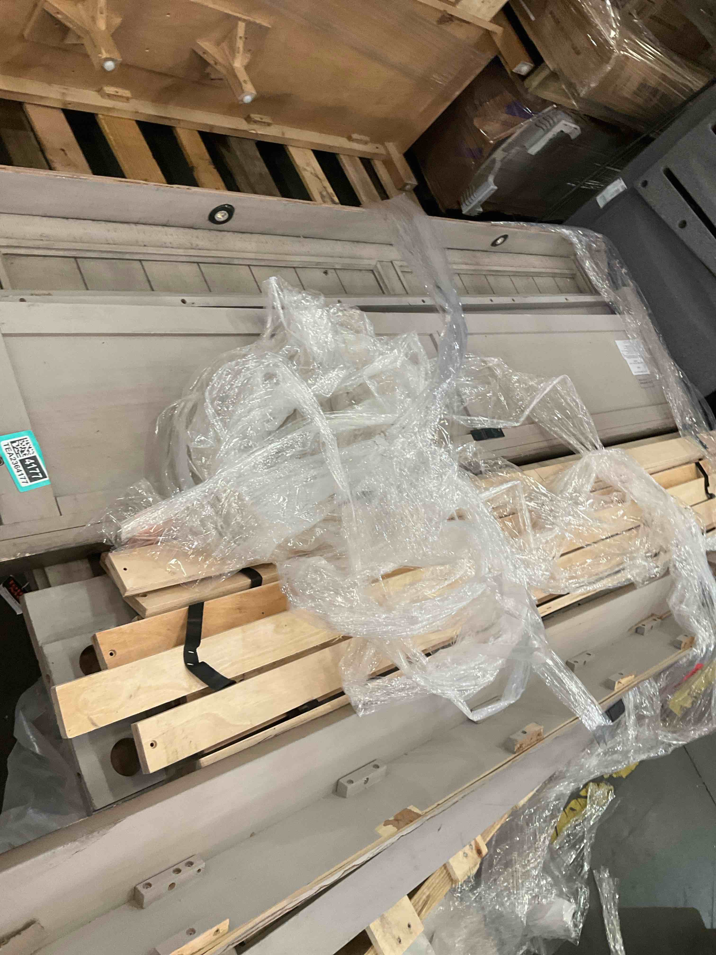 bed frame parts, incomplete 