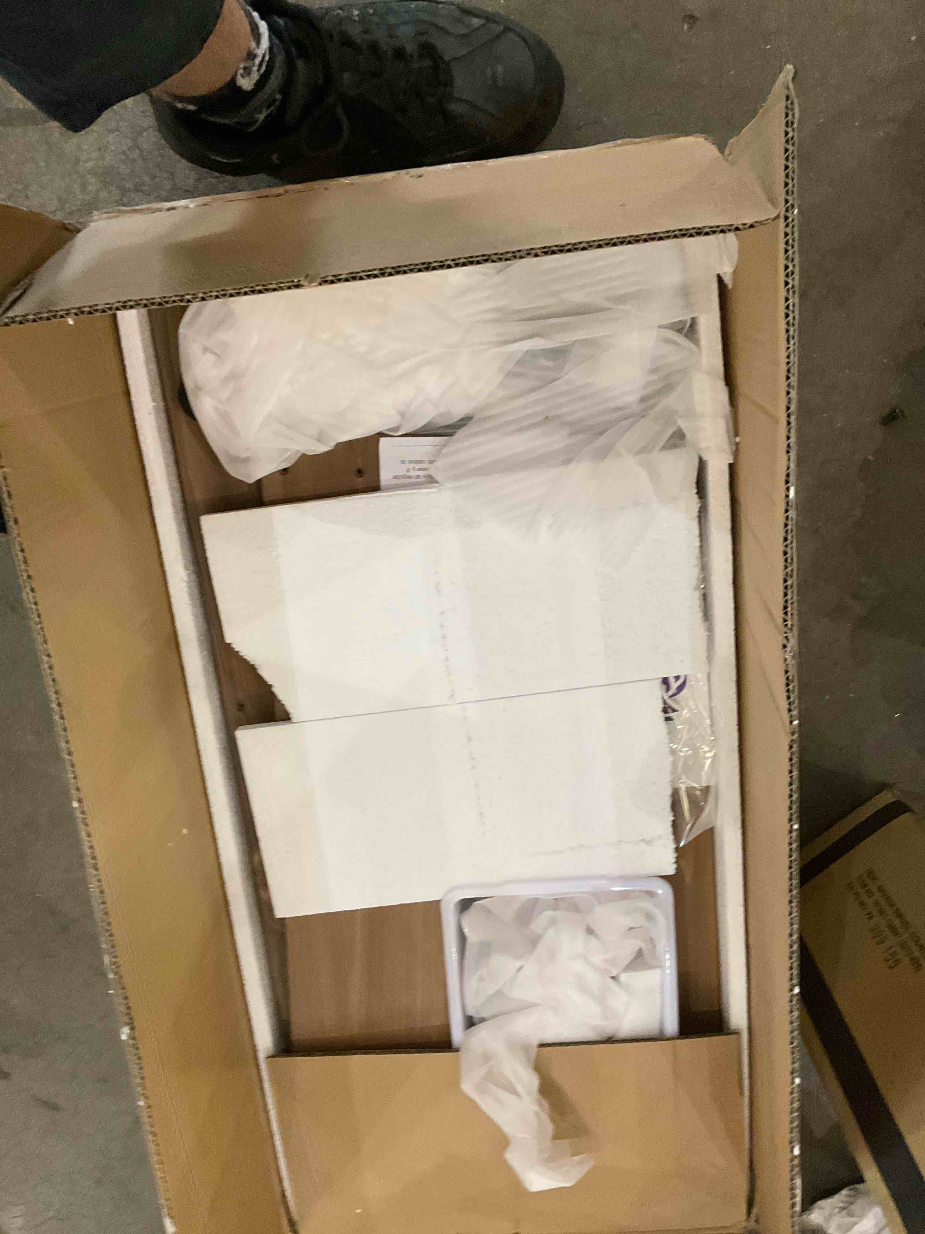 https://s3.amazonaws.com/lotting-images-prod/bidfta/TEA2364361_1751389423826.jpeg