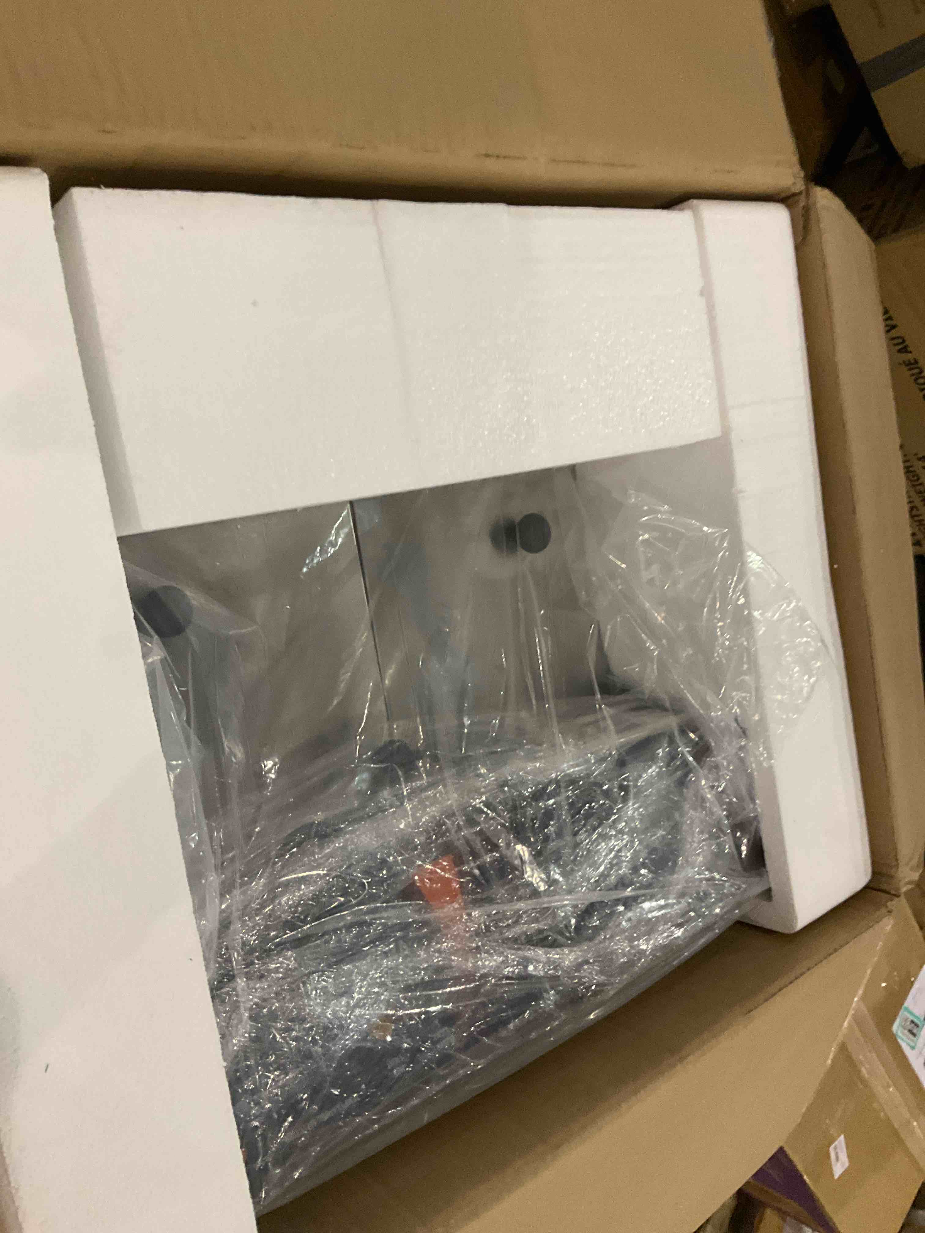 https://s3.amazonaws.com/lotting-images-prod/bidfta/TEA2364750_1751887298042.jpeg