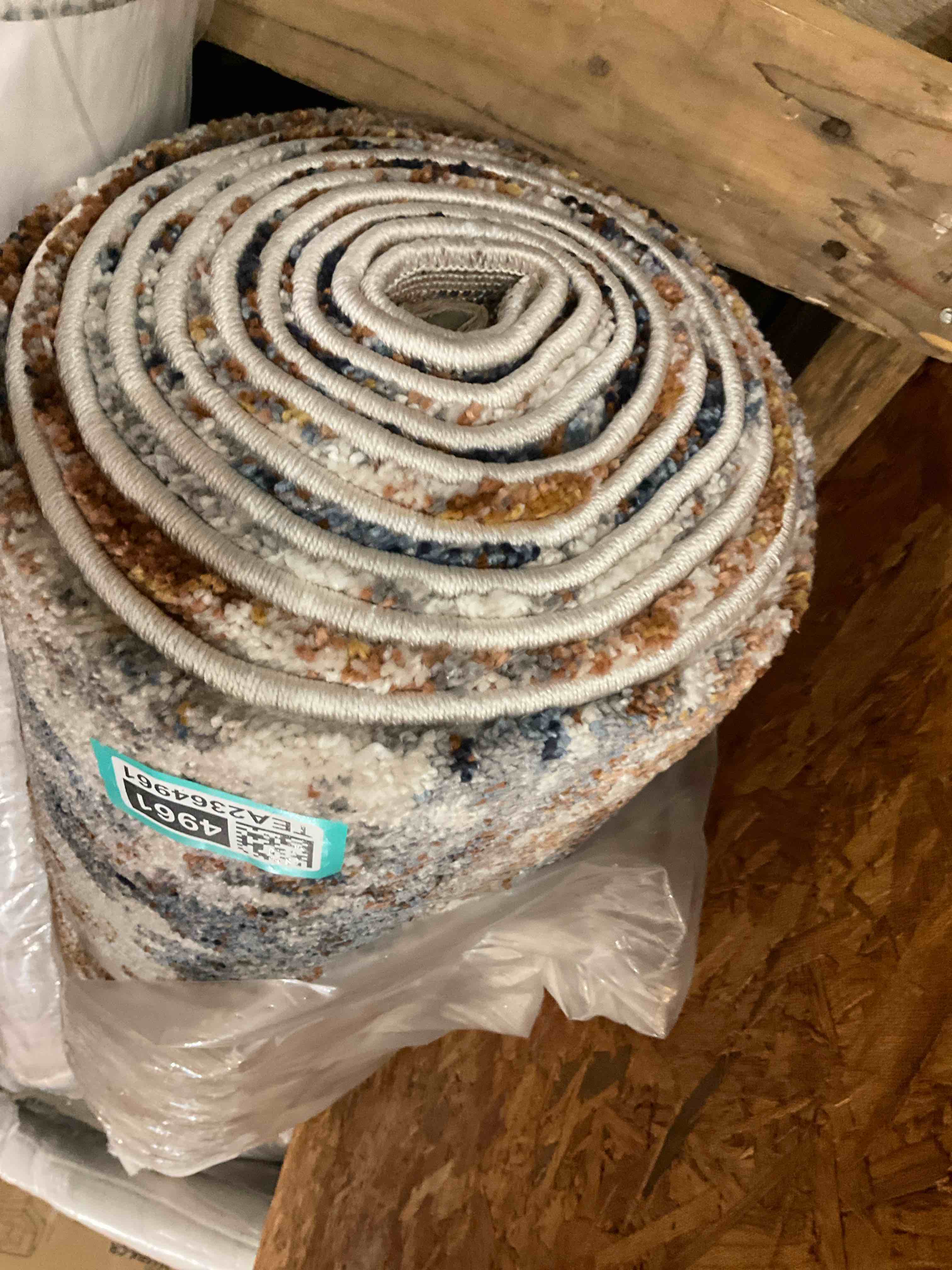 Single large area rug 