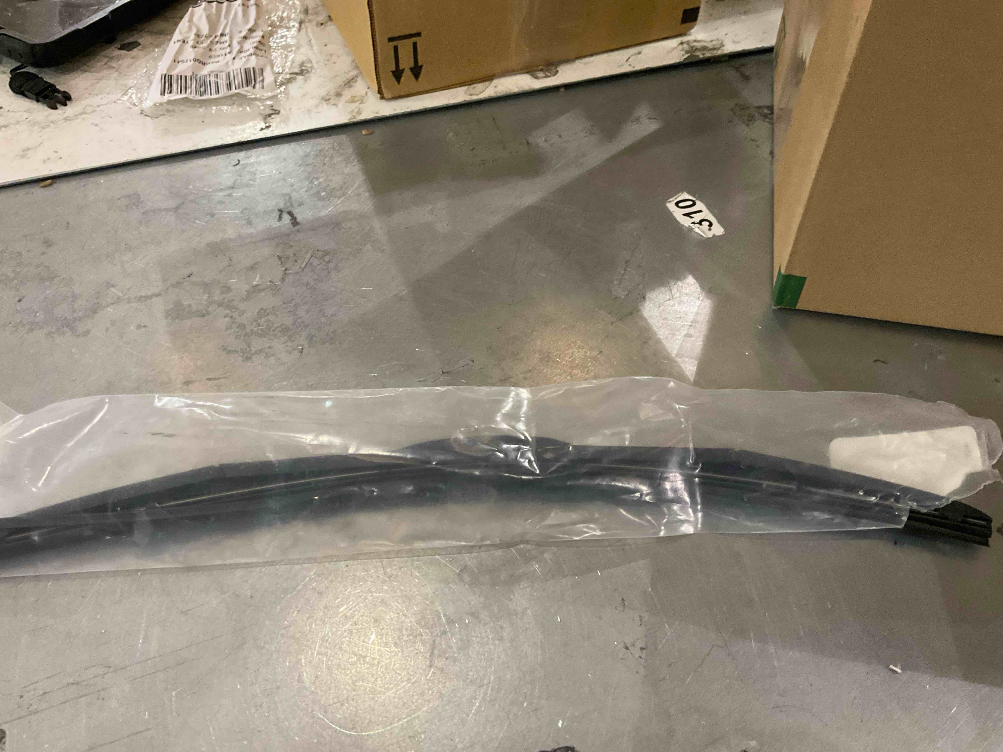 Condition photo showing As Is for ACDelco GM Original Equipment 84580859 Passenger Side Windshield Wiper Blade, 19.92 in