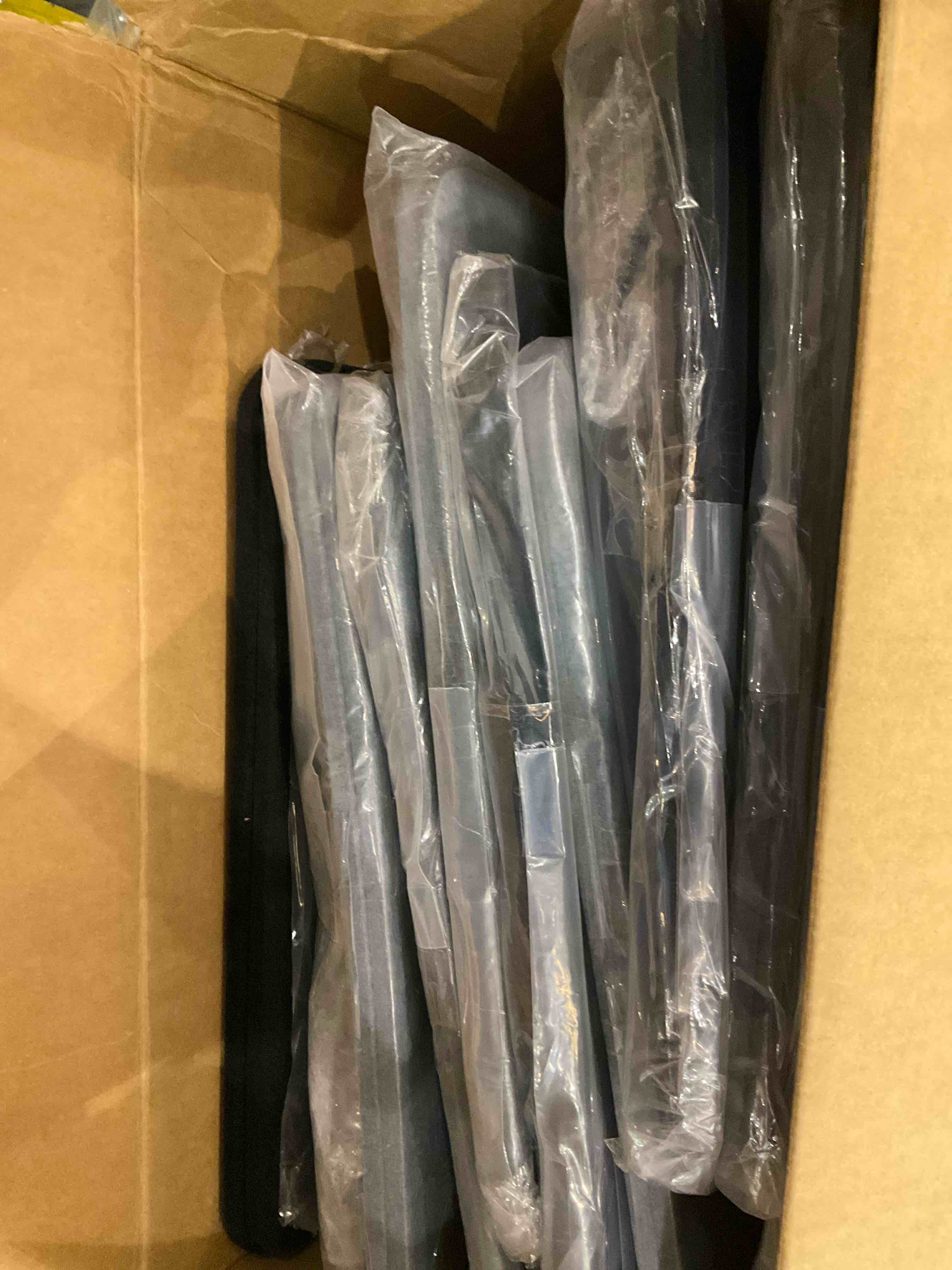 https://s3.amazonaws.com/lotting-images-prod/bidfta/TEA2367594_1750254022998.jpeg