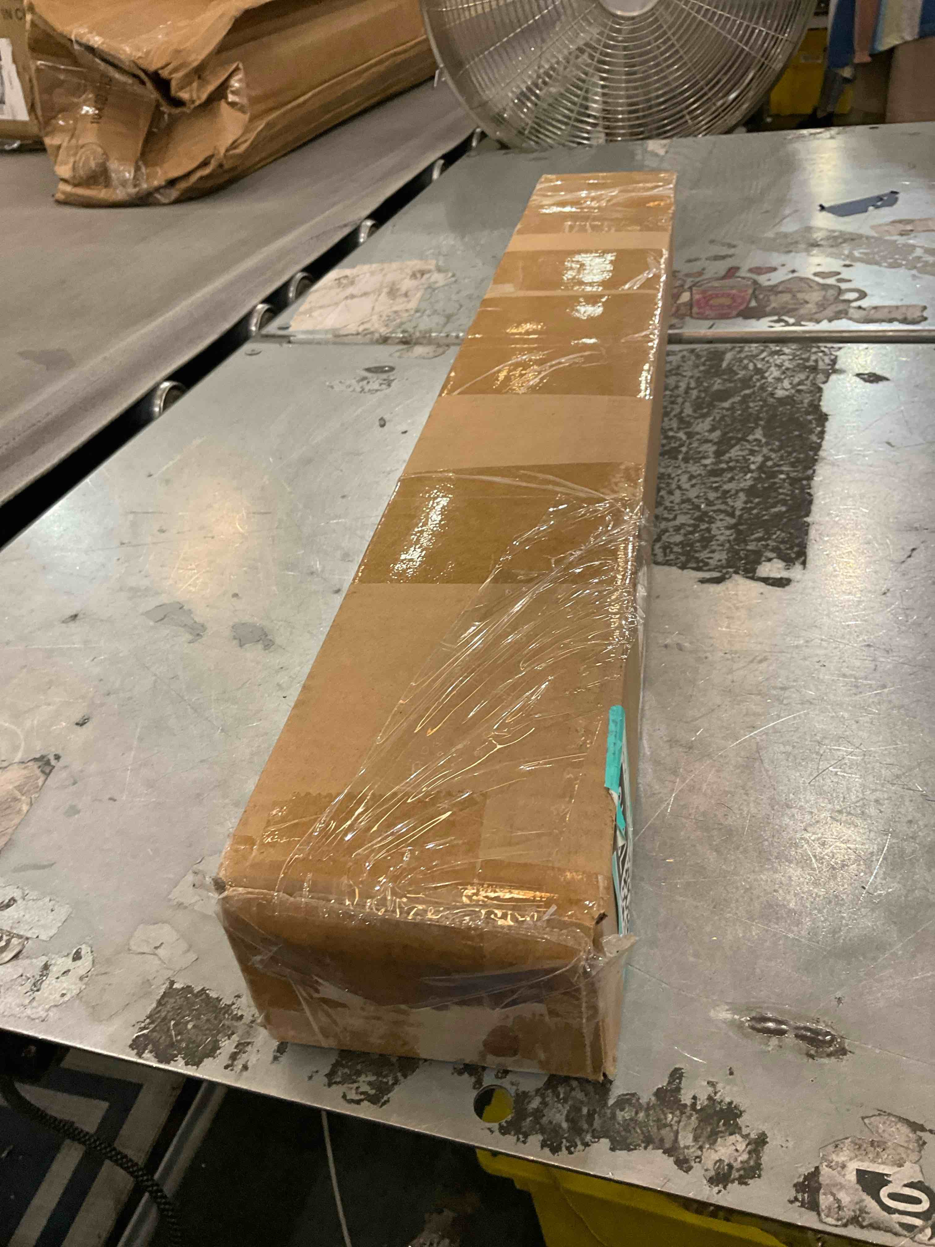 https://s3.amazonaws.com/lotting-images-prod/bidfta/TEA2367818_1750265192639.jpeg