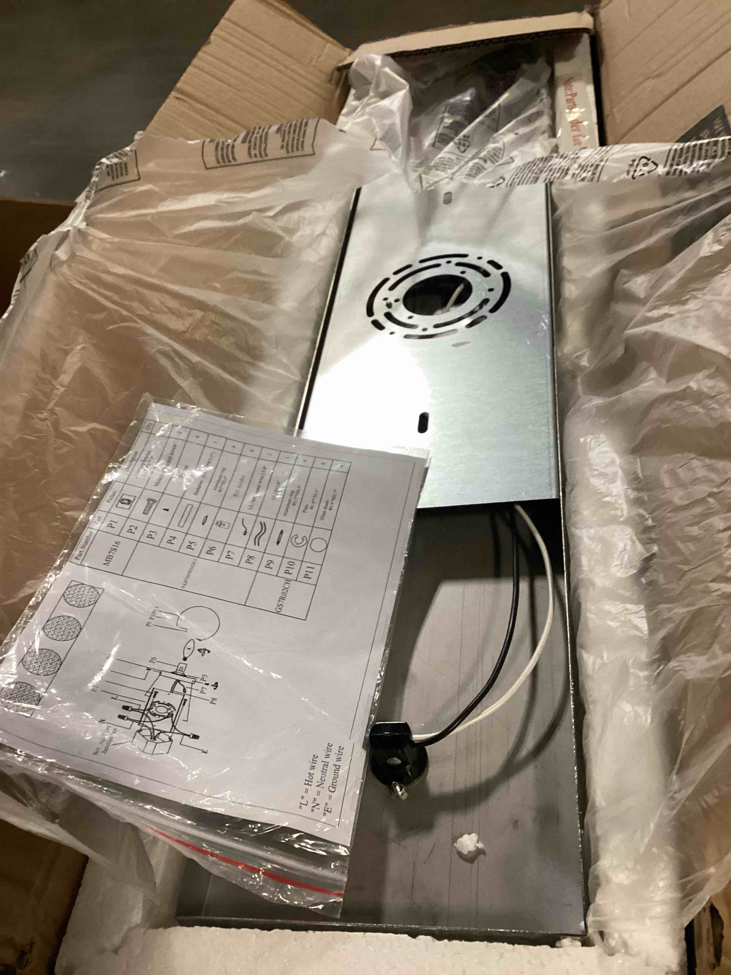 https://s3.amazonaws.com/lotting-images-prod/bidfta/TEA2395571_1750259634741.jpeg