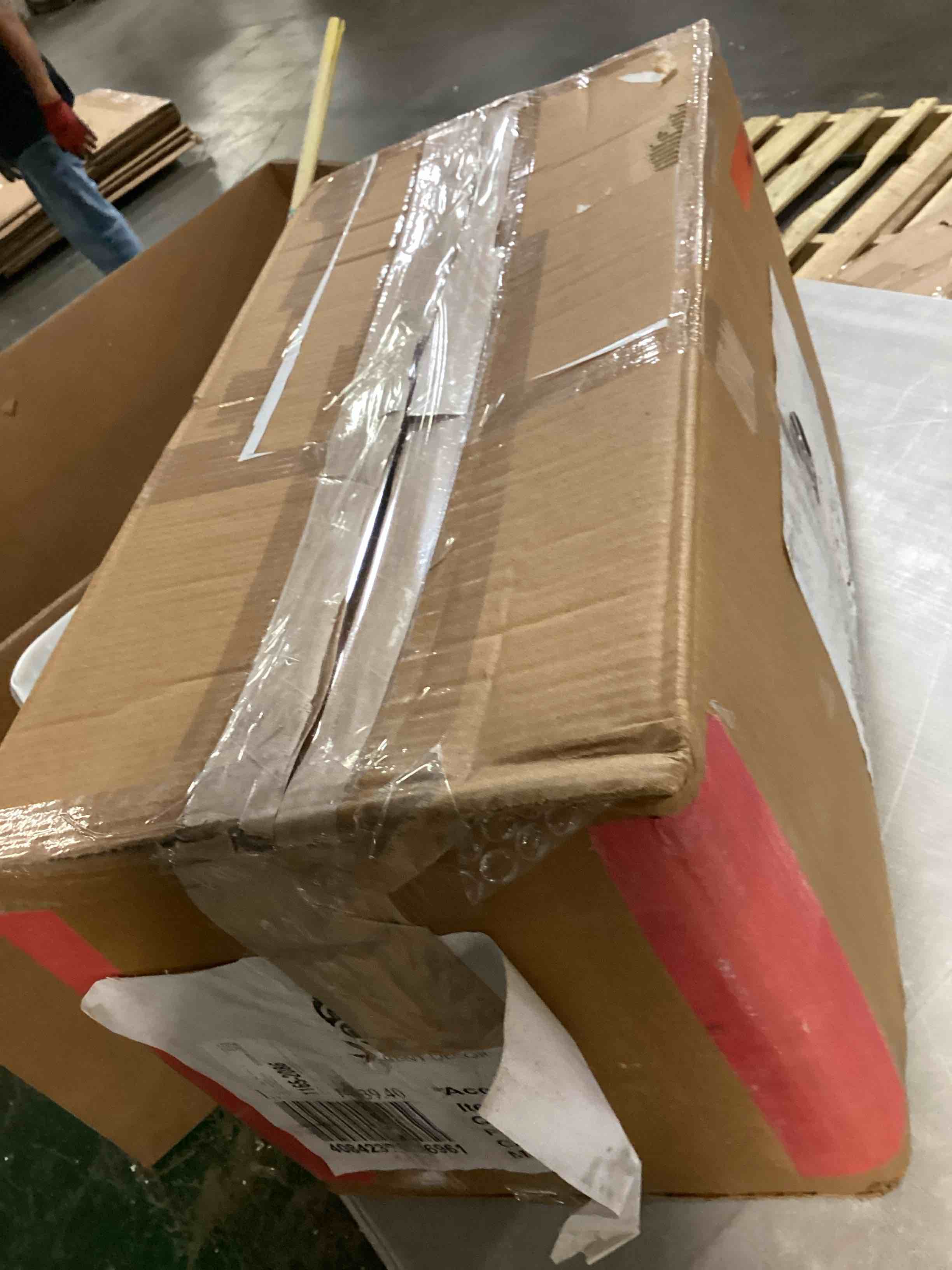 https://s3.amazonaws.com/lotting-images-prod/bidfta/TEA2395587_1750265851408.jpeg