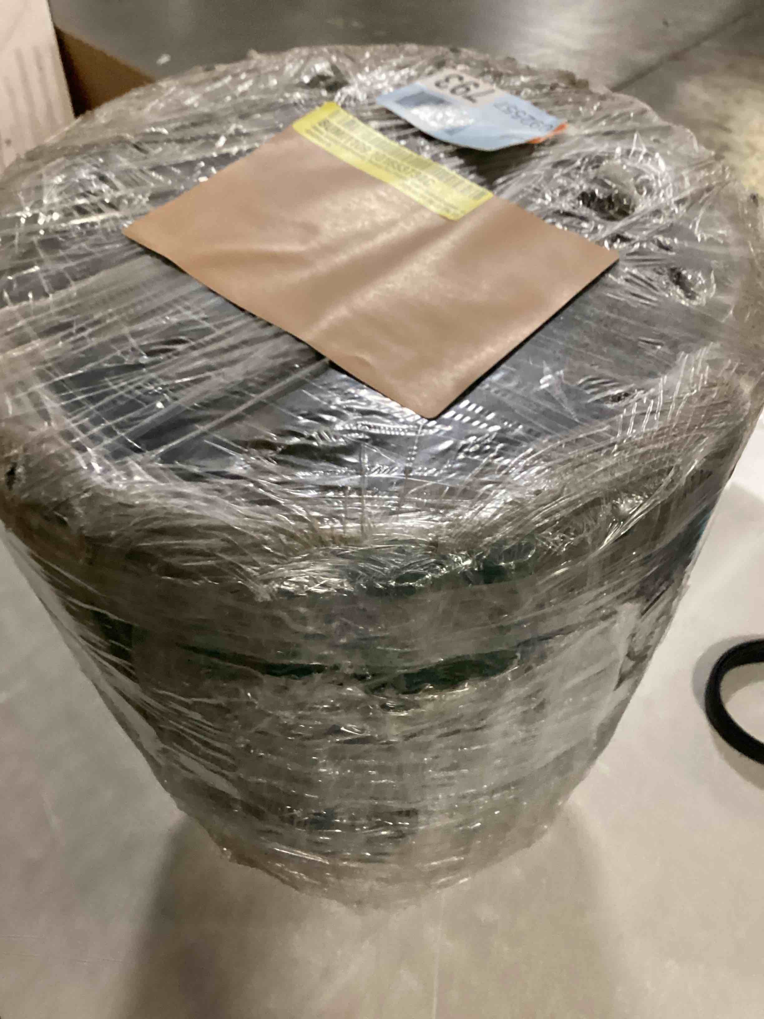 https://s3.amazonaws.com/lotting-images-prod/bidfta/TEA2395761_1750443992113.jpeg