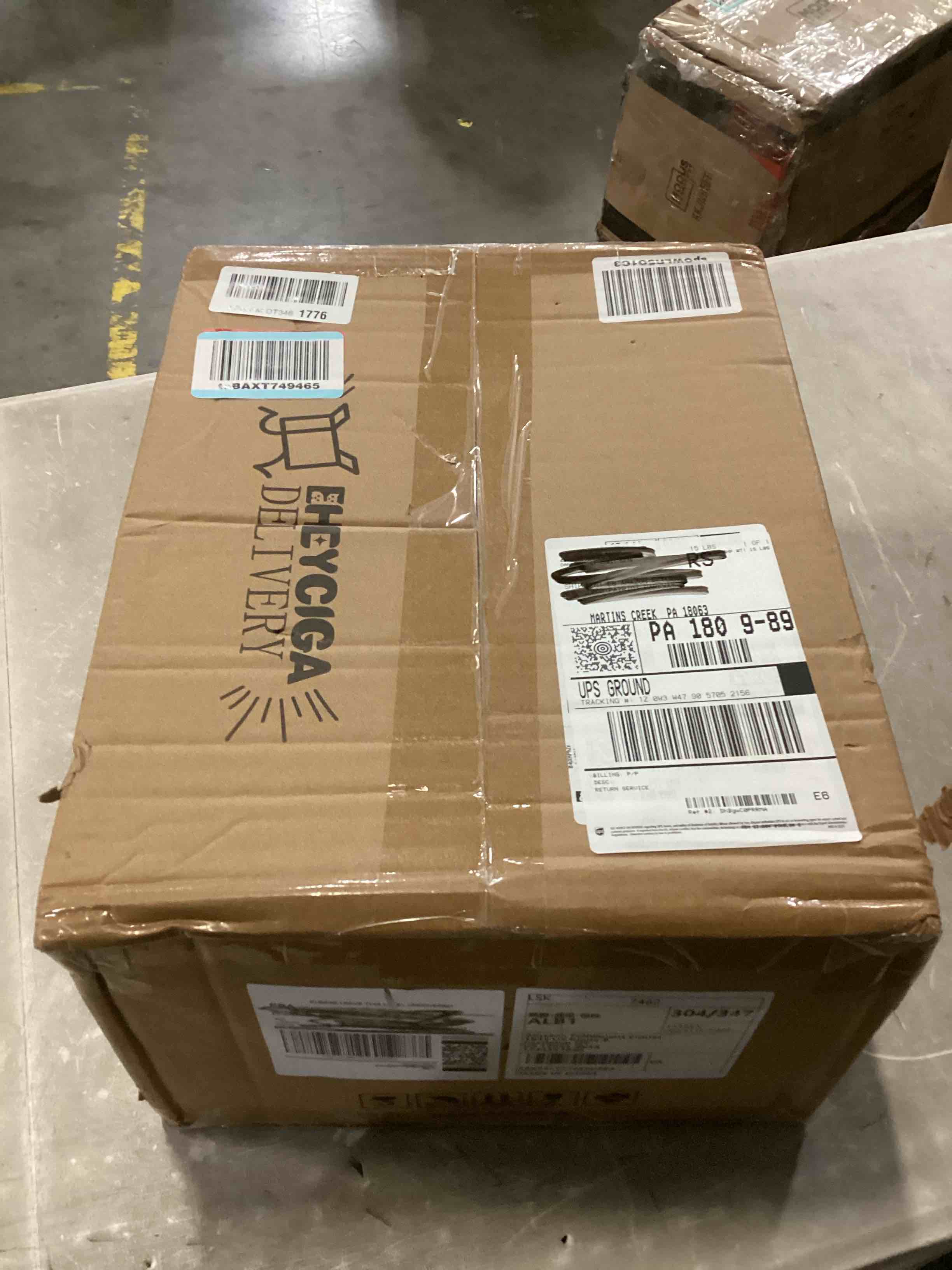 https://s3.amazonaws.com/lotting-images-prod/bidfta/TEA2404006_1745502230546.jpeg
