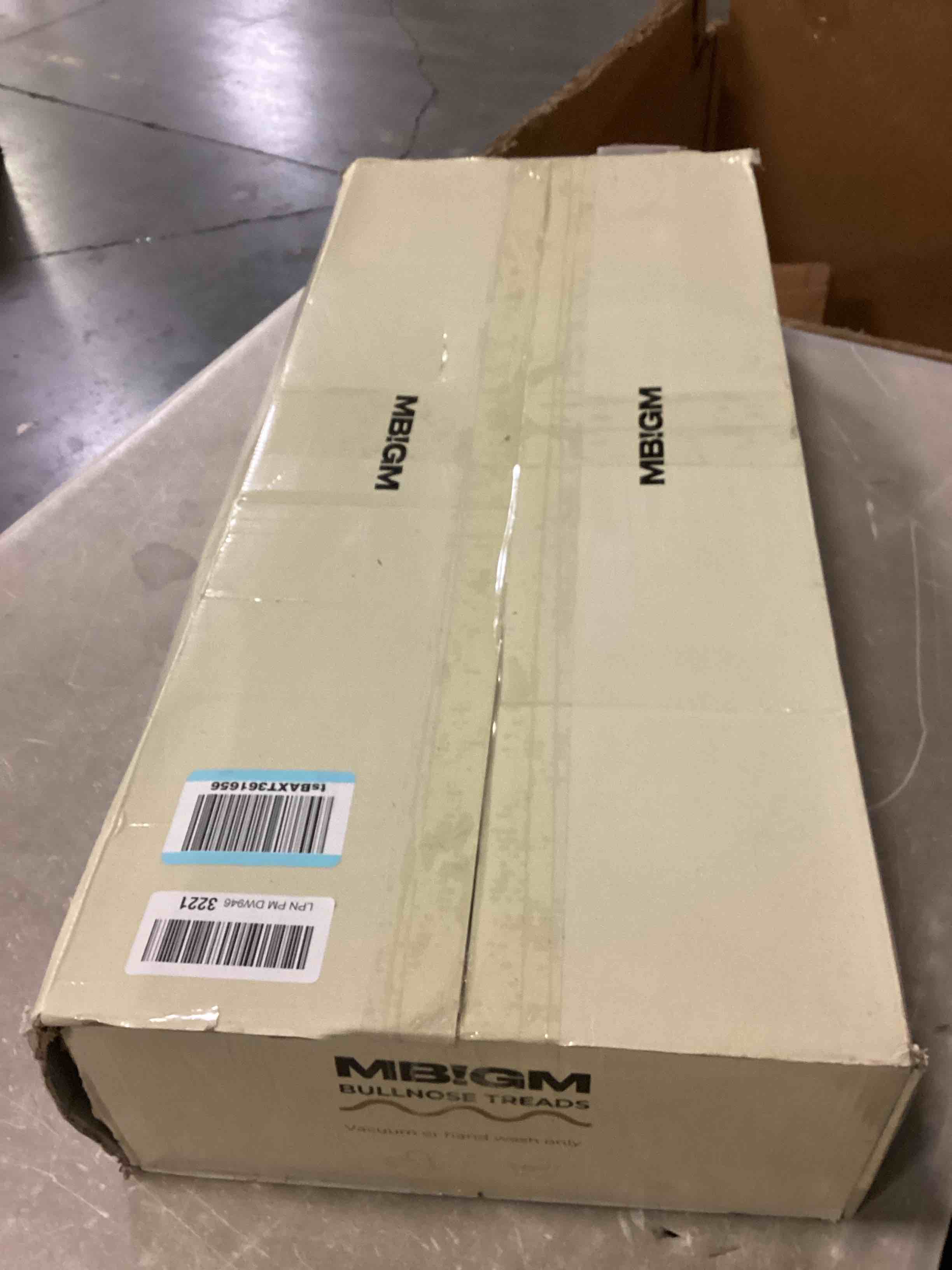 https://s3.amazonaws.com/lotting-images-prod/bidfta/TEA2404166_1745844193792.jpeg