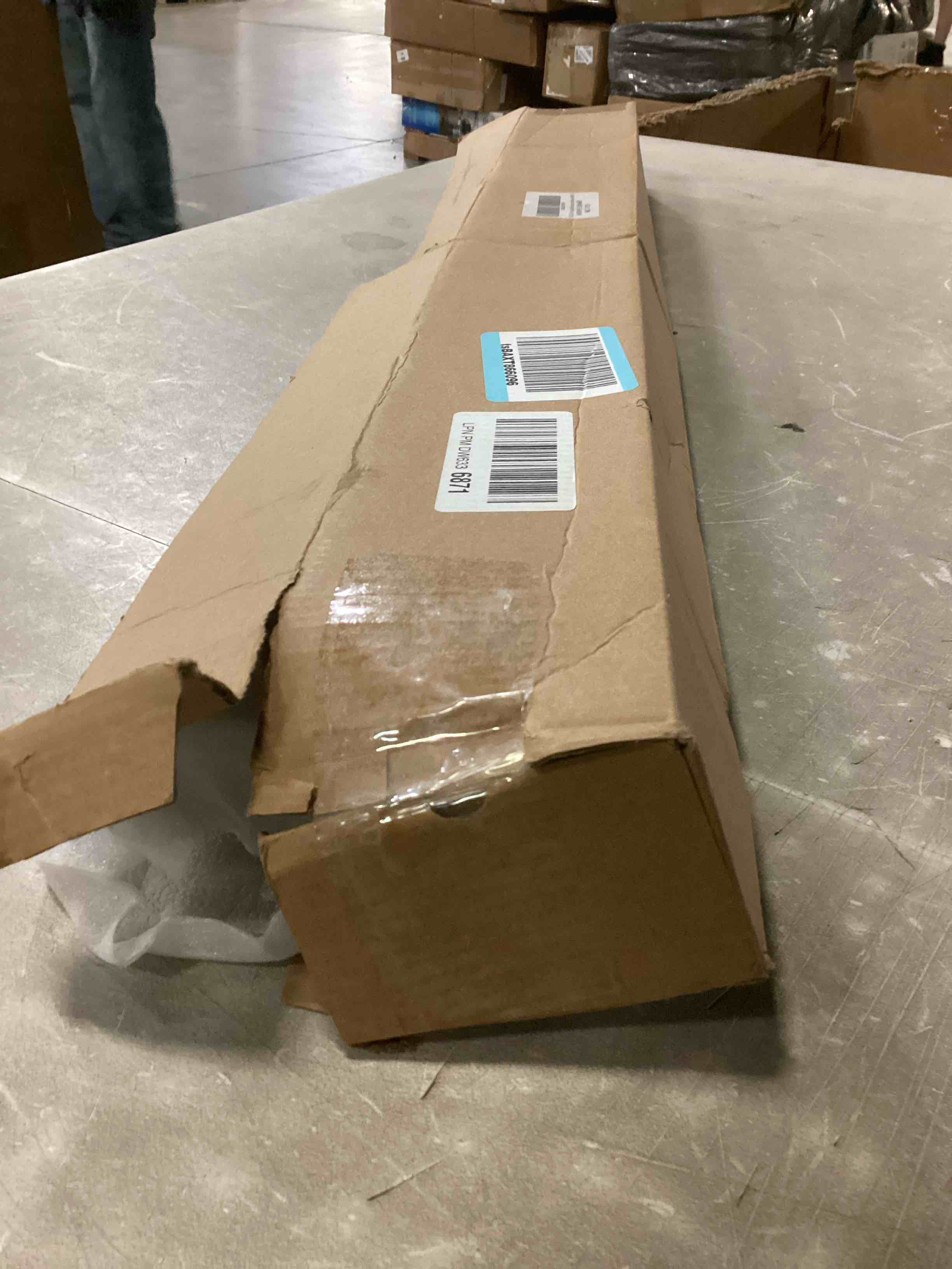 https://s3.amazonaws.com/lotting-images-prod/bidfta/TEA2404188_1745851500065.jpeg