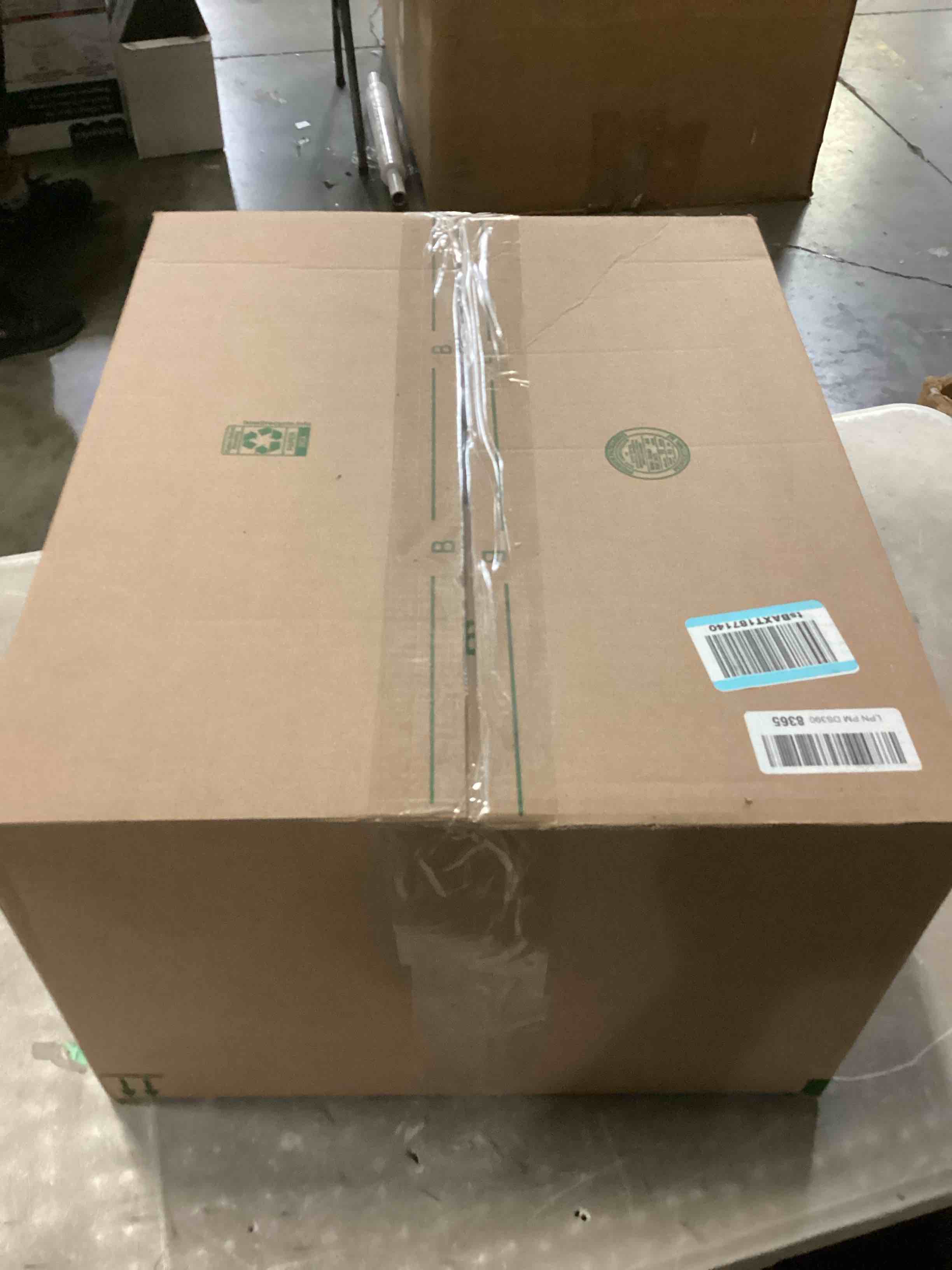 https://s3.amazonaws.com/lotting-images-prod/bidfta/TEA2404423_1746106869032.jpeg