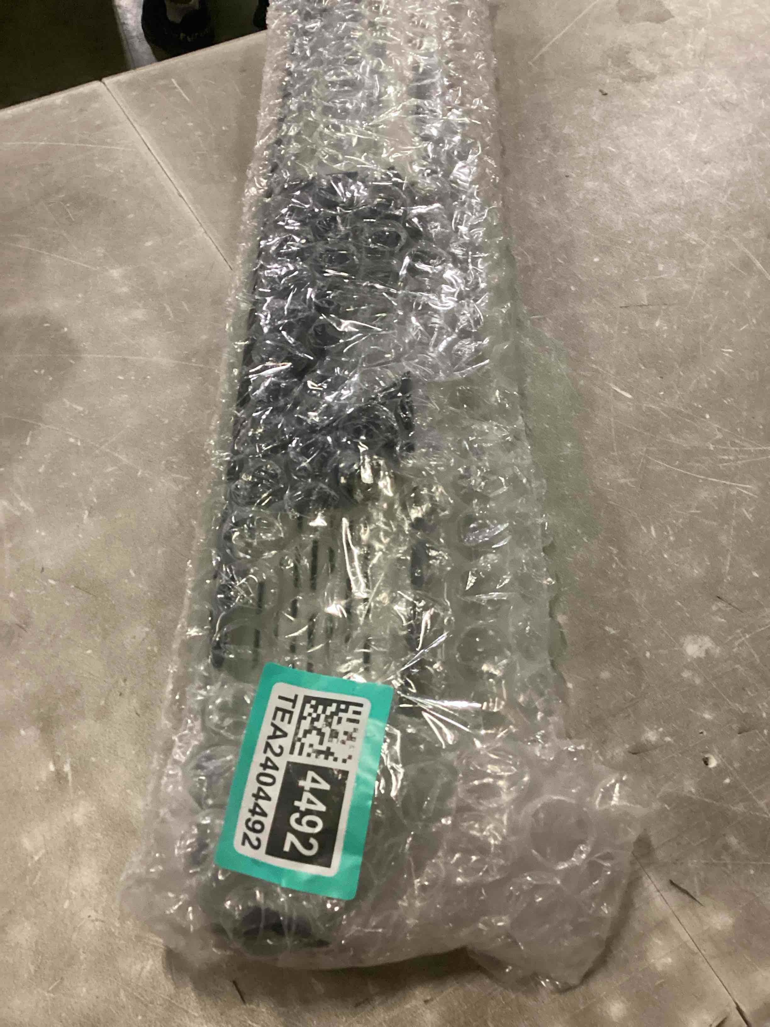 https://s3.amazonaws.com/lotting-images-prod/bidfta/TEA2404492_1746125621950.jpeg