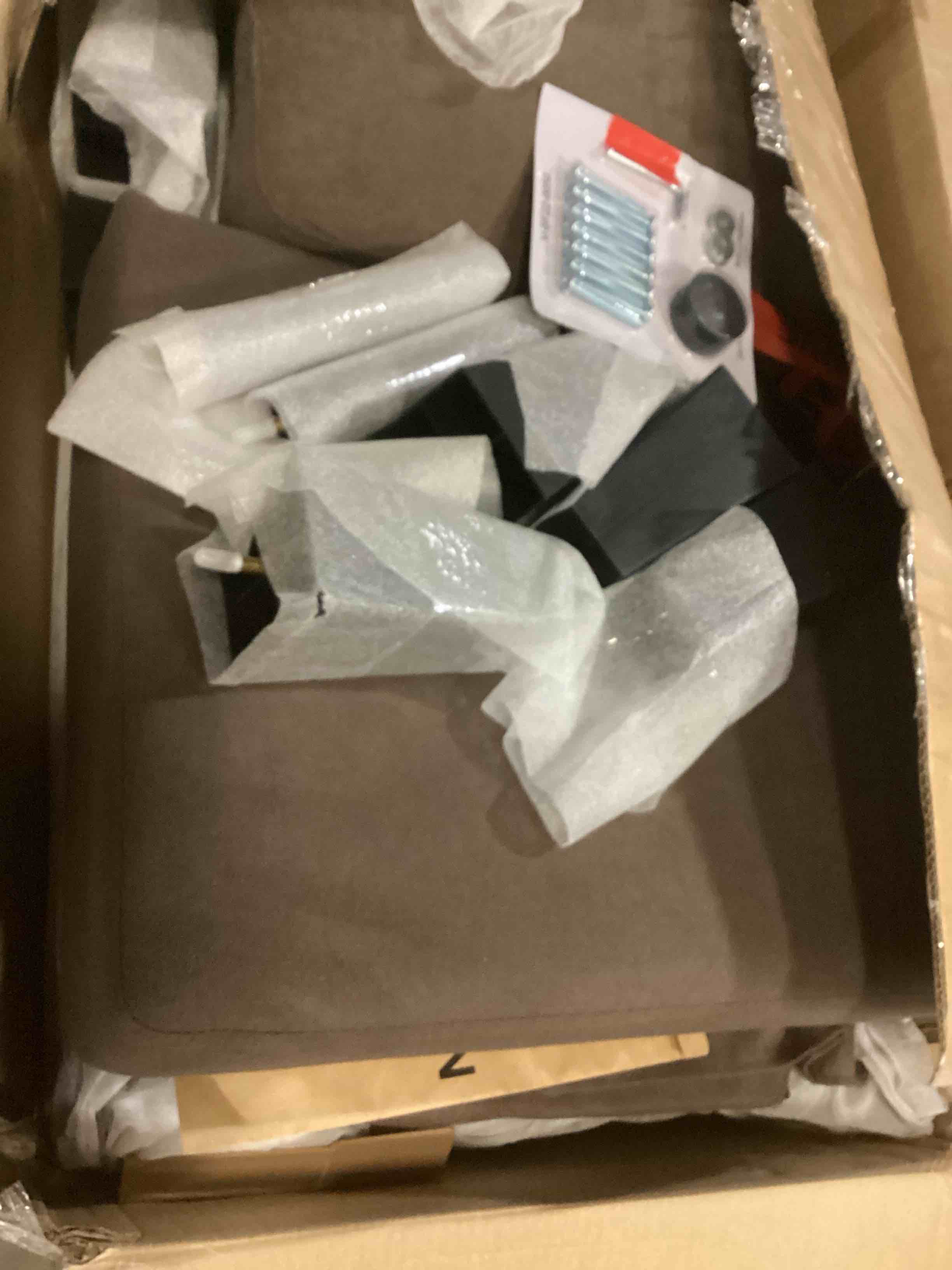 https://s3.amazonaws.com/lotting-images-prod/bidfta/TEA2404712_1746616745232.jpeg