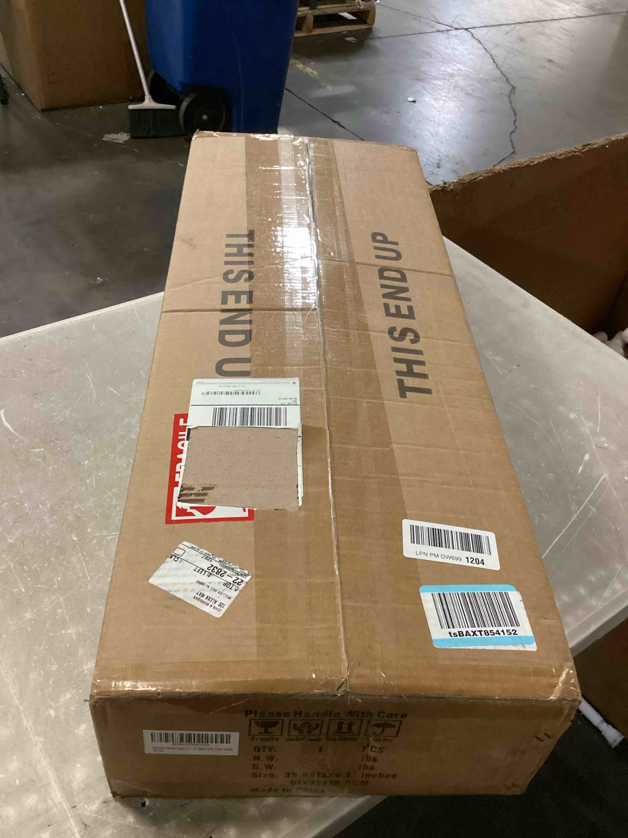https://s3.amazonaws.com/lotting-images-prod/bidfta/TEA2405158_1747394123151.jpeg