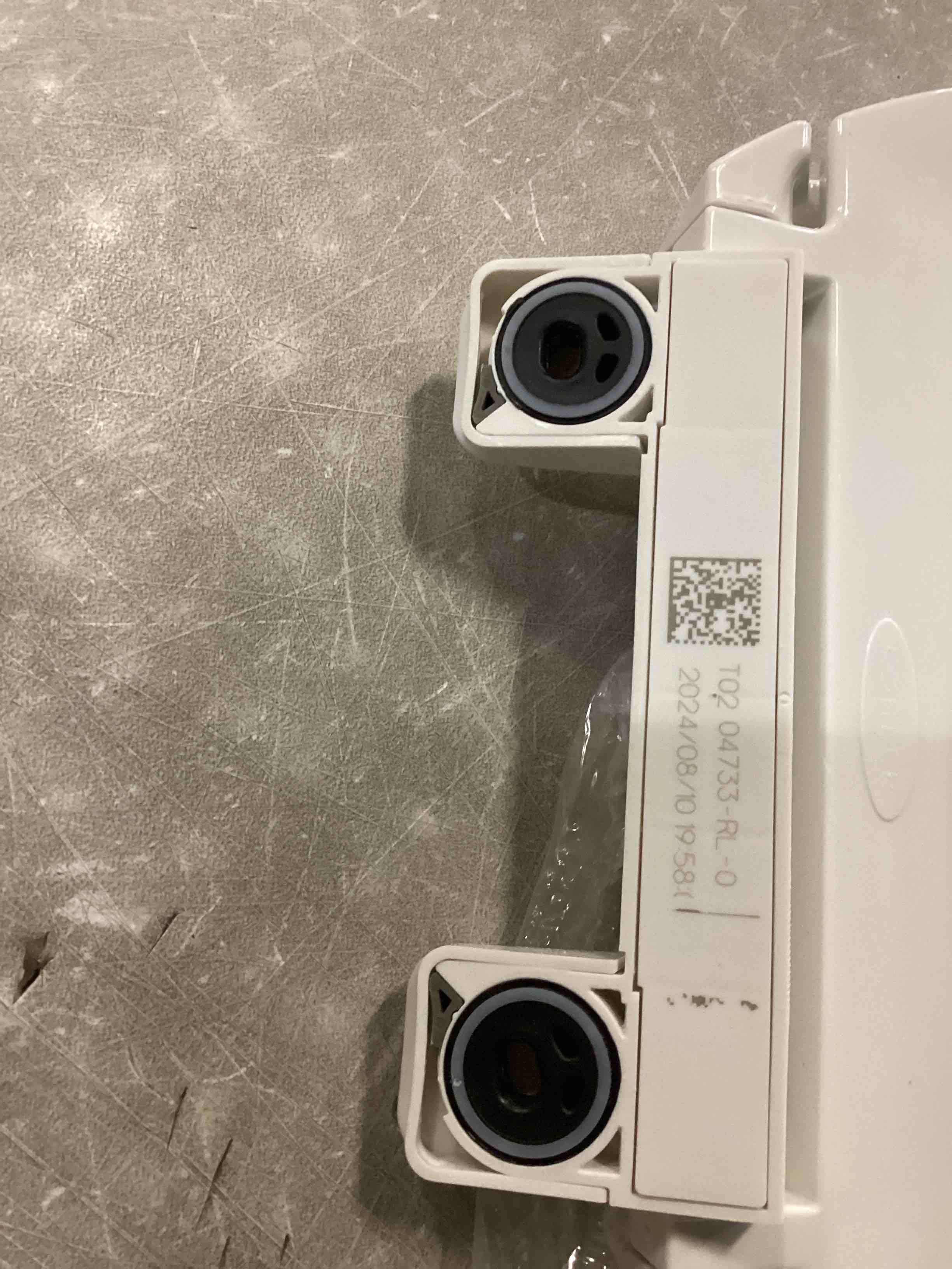https://s3.amazonaws.com/lotting-images-prod/bidfta/TEA2406256_1749754176717.jpeg
