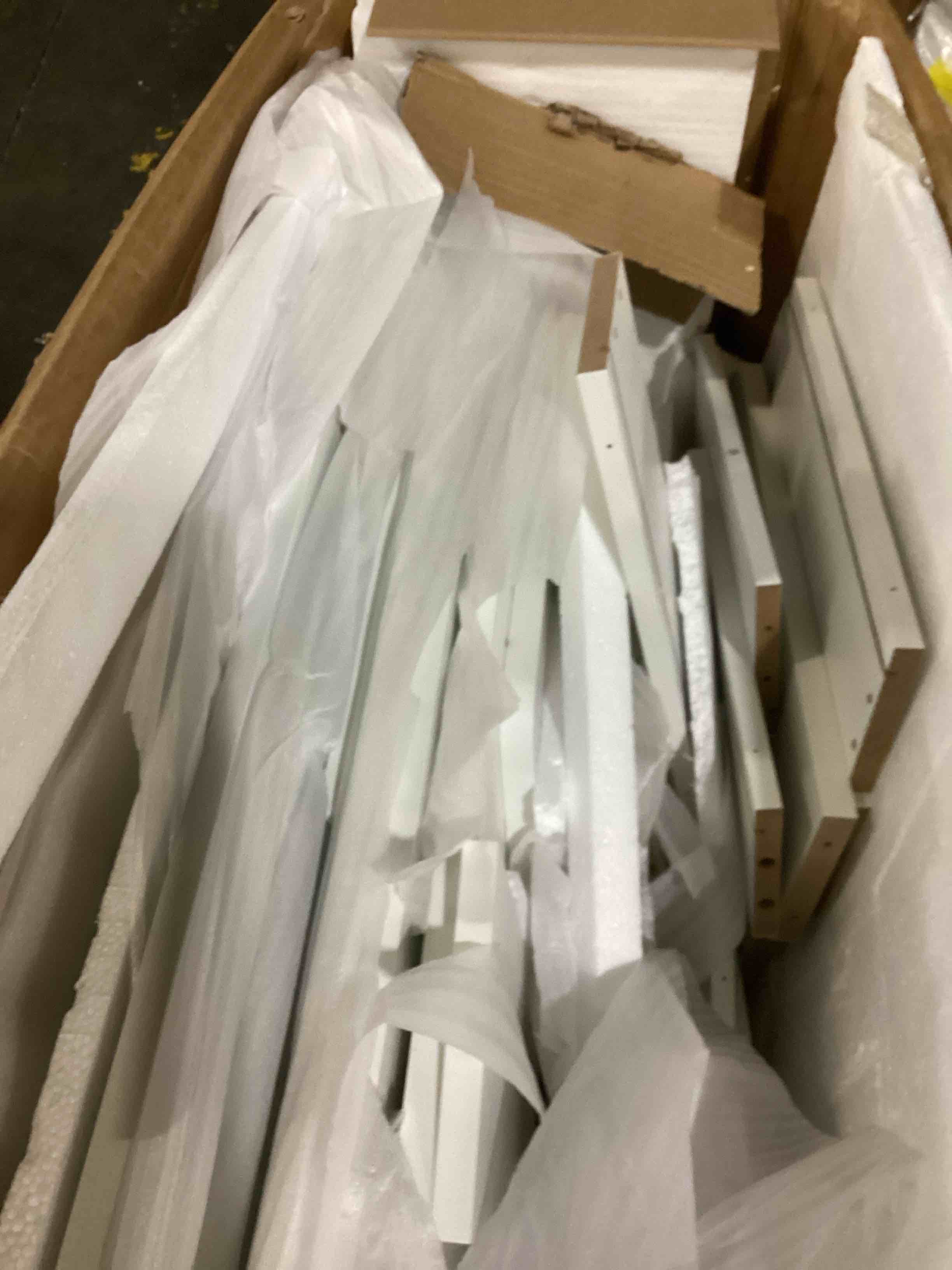 https://s3.amazonaws.com/lotting-images-prod/bidfta/TEA2406475_1750093488666.jpeg