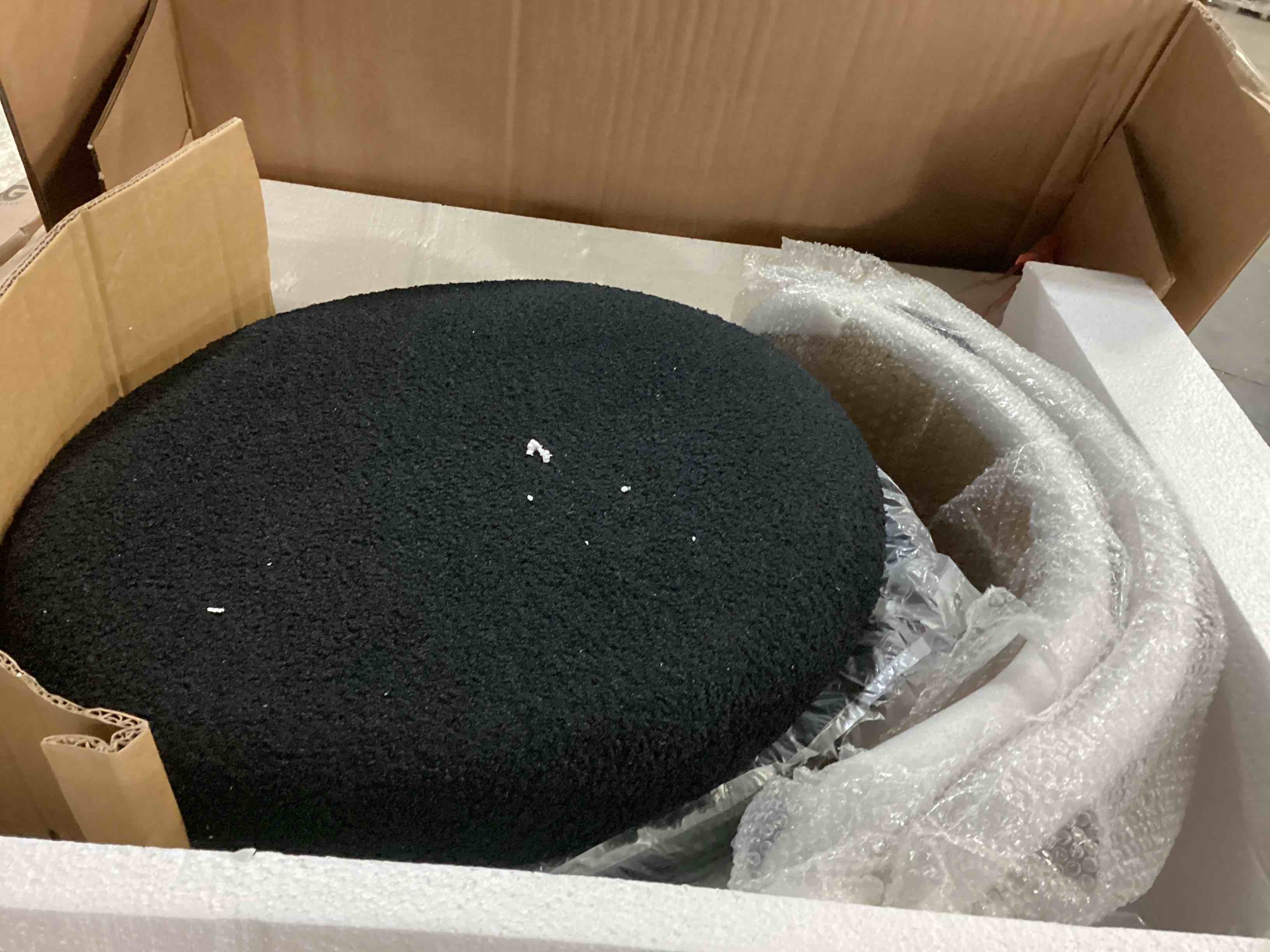 https://s3.amazonaws.com/lotting-images-prod/bidfta/TEA2406523_1750170205178.jpeg