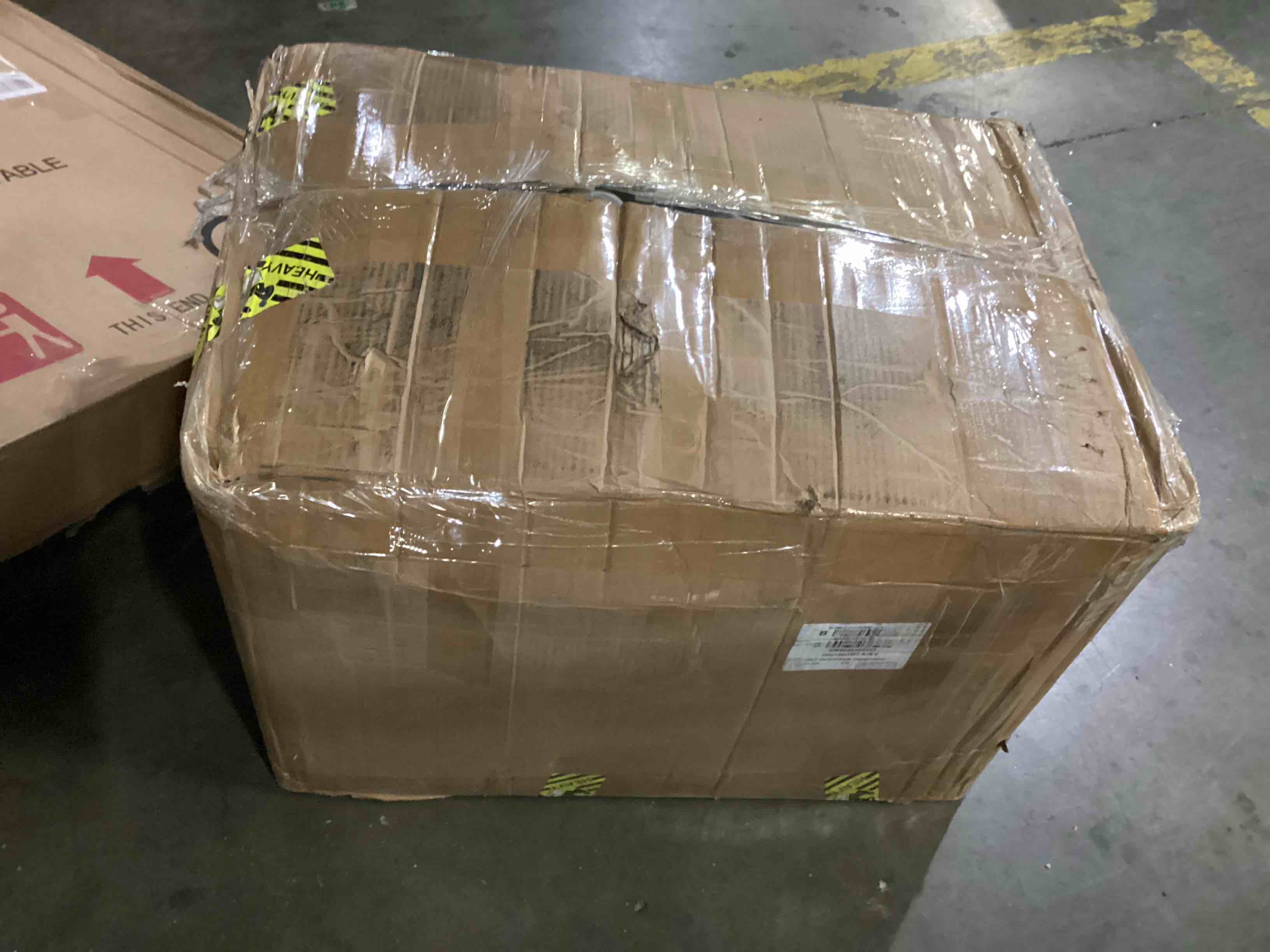 https://s3.amazonaws.com/lotting-images-prod/bidfta/TEA2406601_1750264995422.jpeg