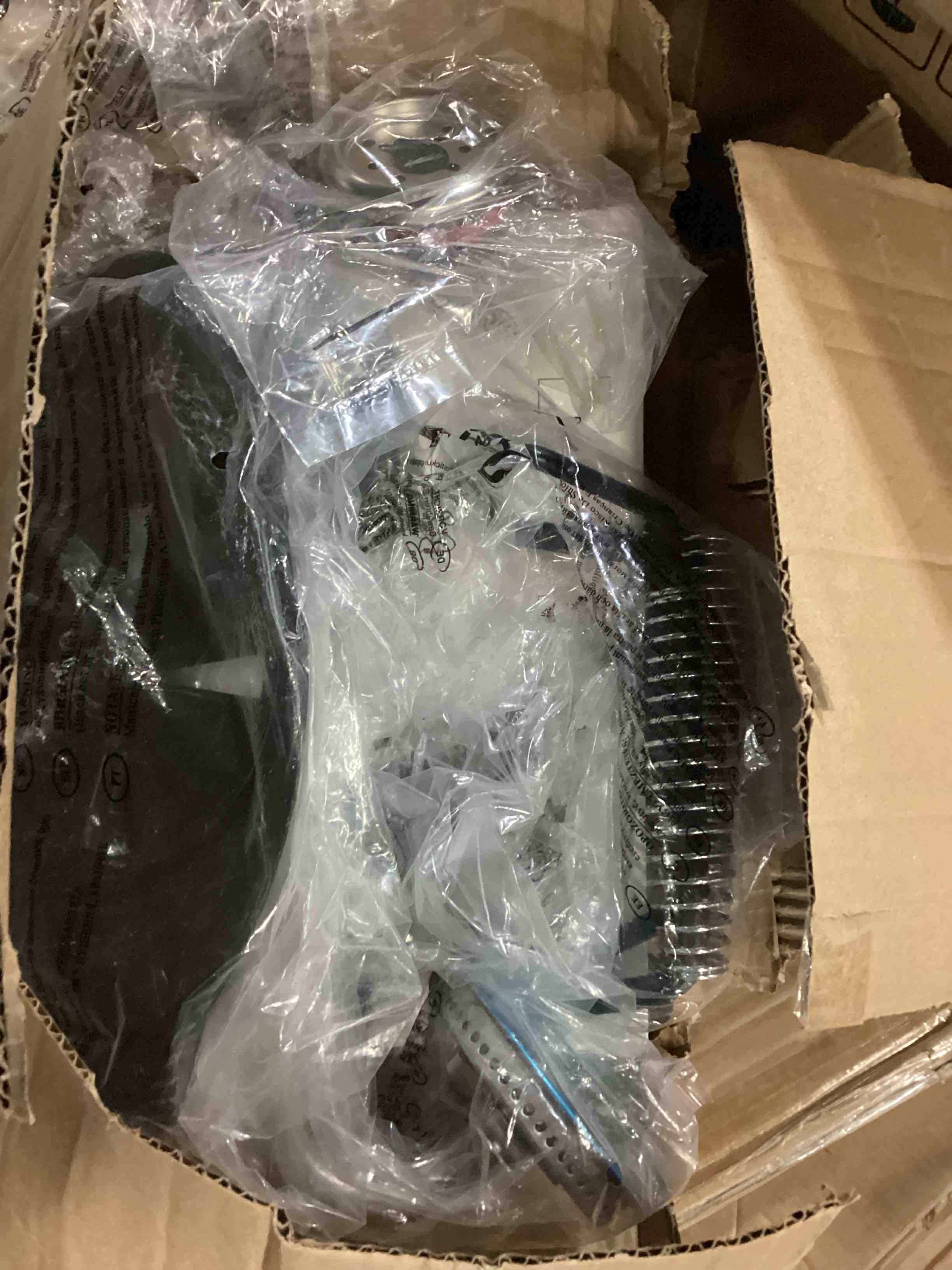 https://s3.amazonaws.com/lotting-images-prod/bidfta/TEA2406784_1750677552597.jpeg