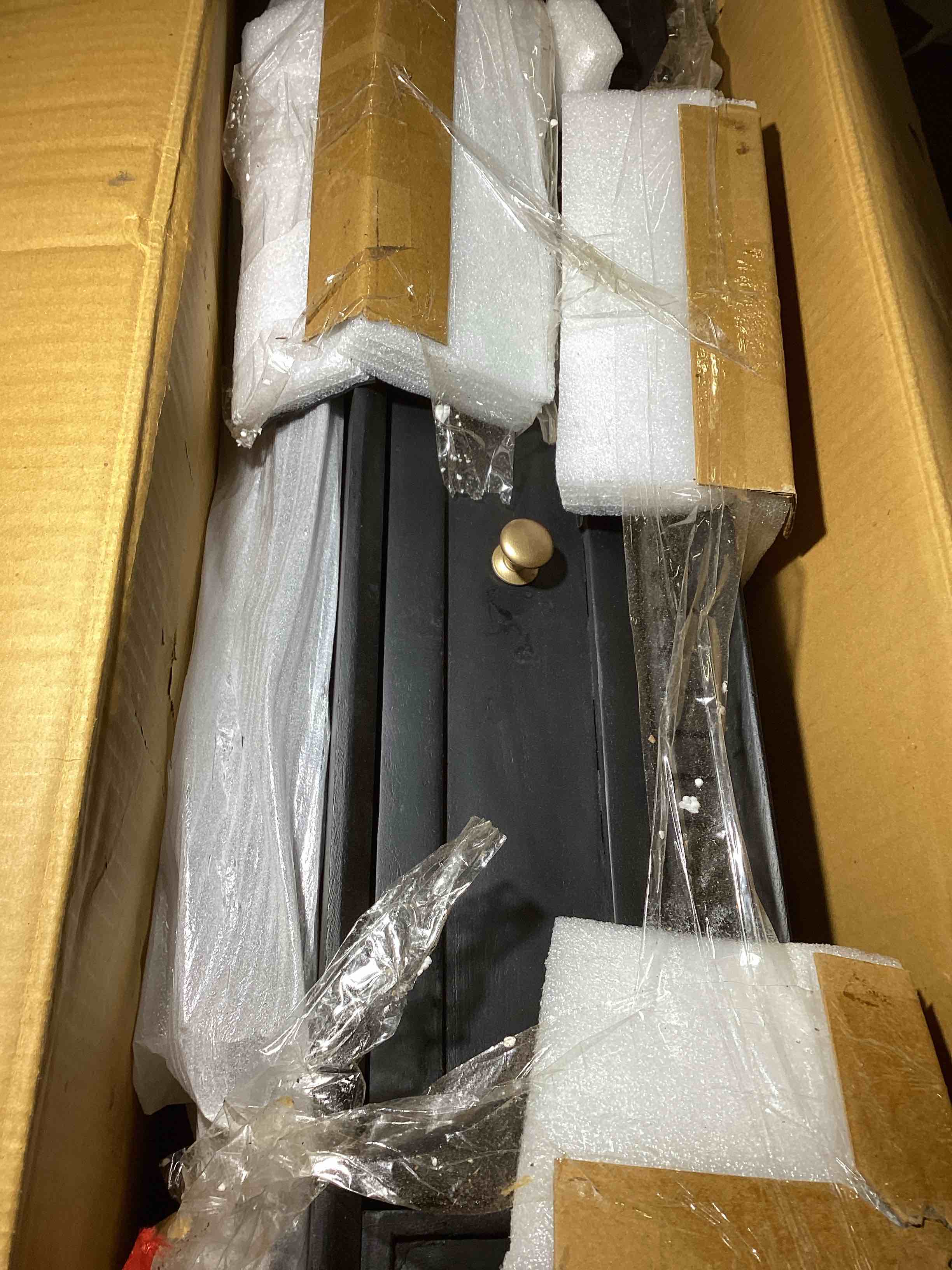 https://s3.amazonaws.com/lotting-images-prod/bidfta/TEA2406821_1750692887131.jpeg