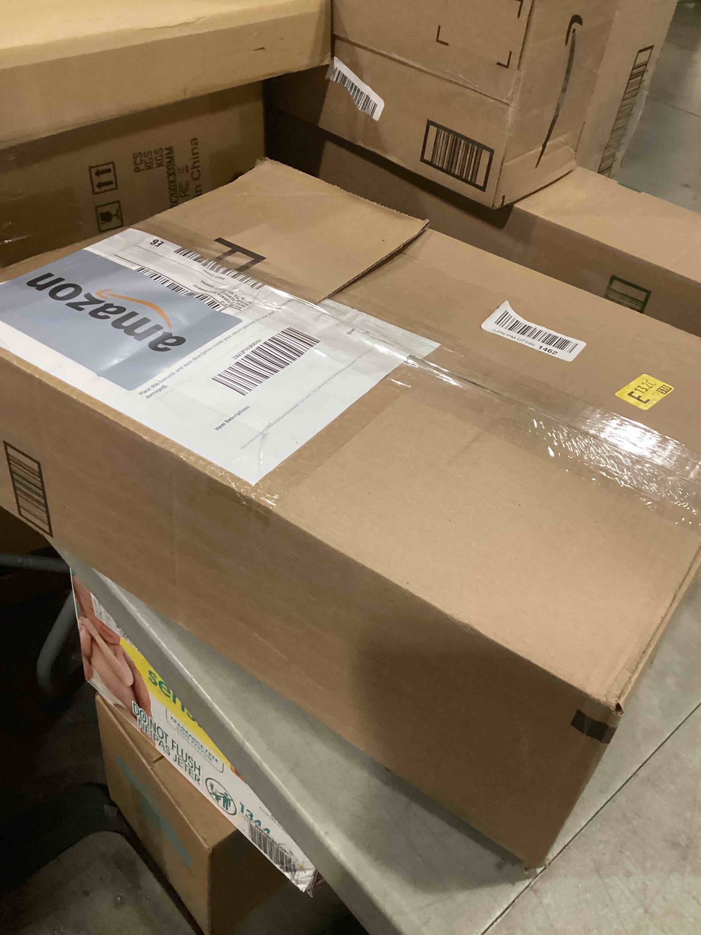 https://s3.amazonaws.com/lotting-images-prod/bidfta/TEA2410360_1745498089998.jpeg