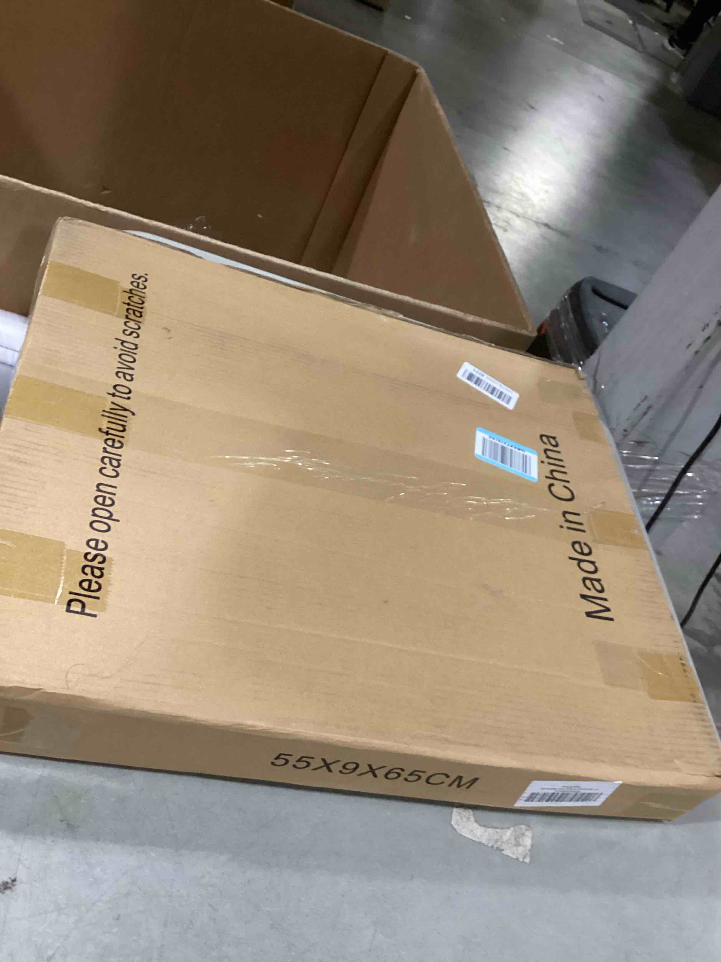 https://s3.amazonaws.com/lotting-images-prod/bidfta/TEA2410565_1745586121526.jpeg
