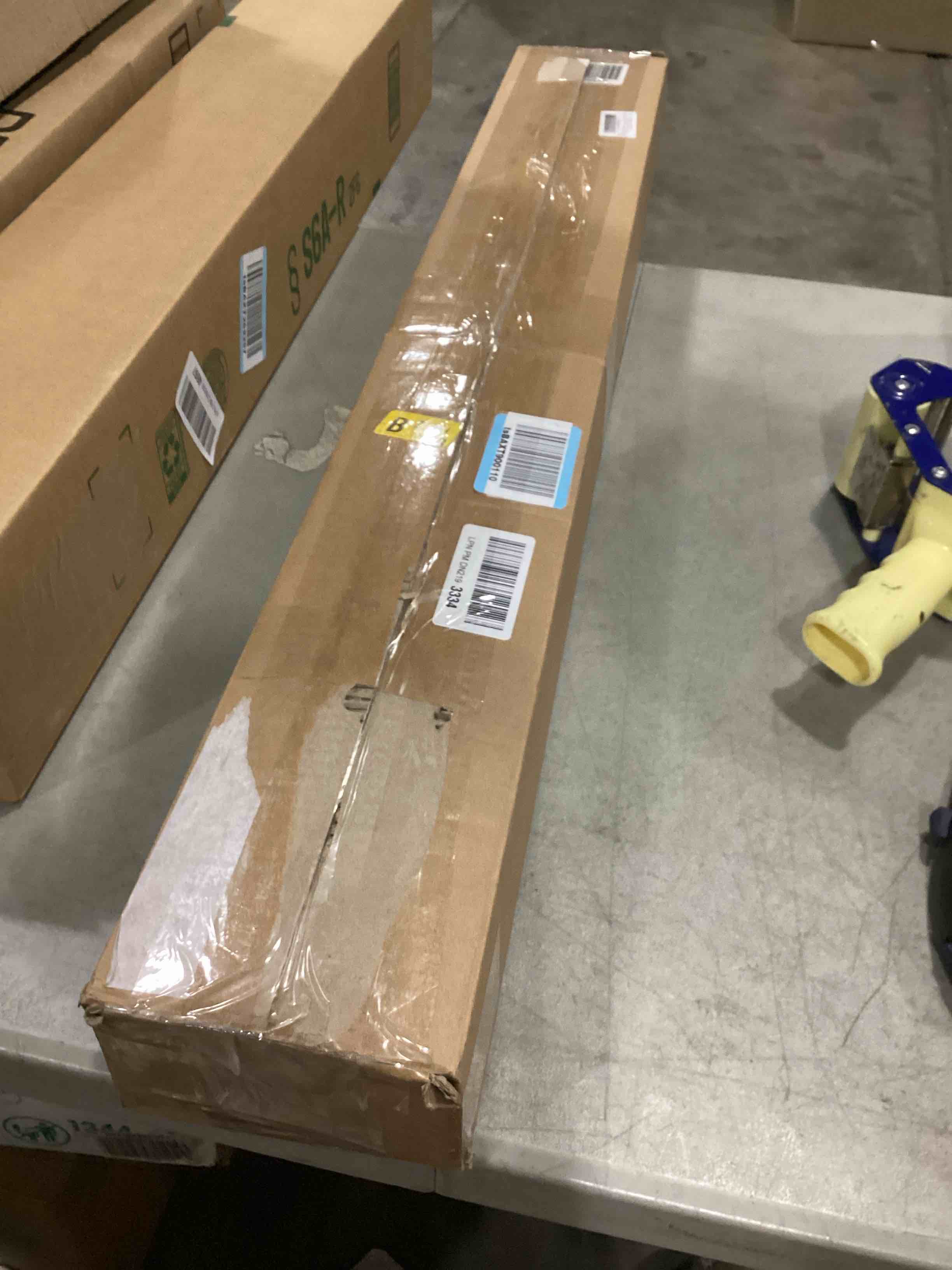 https://s3.amazonaws.com/lotting-images-prod/bidfta/TEA2410733_1745841375663.jpeg