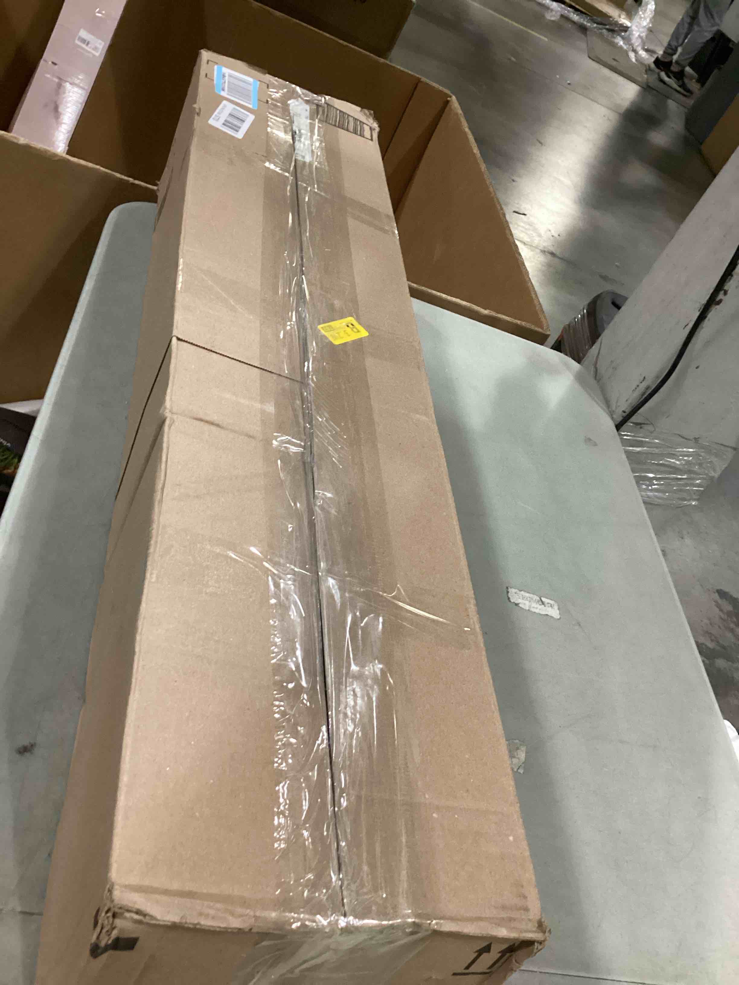 https://s3.amazonaws.com/lotting-images-prod/bidfta/TEA2410774_1745846430231.jpeg