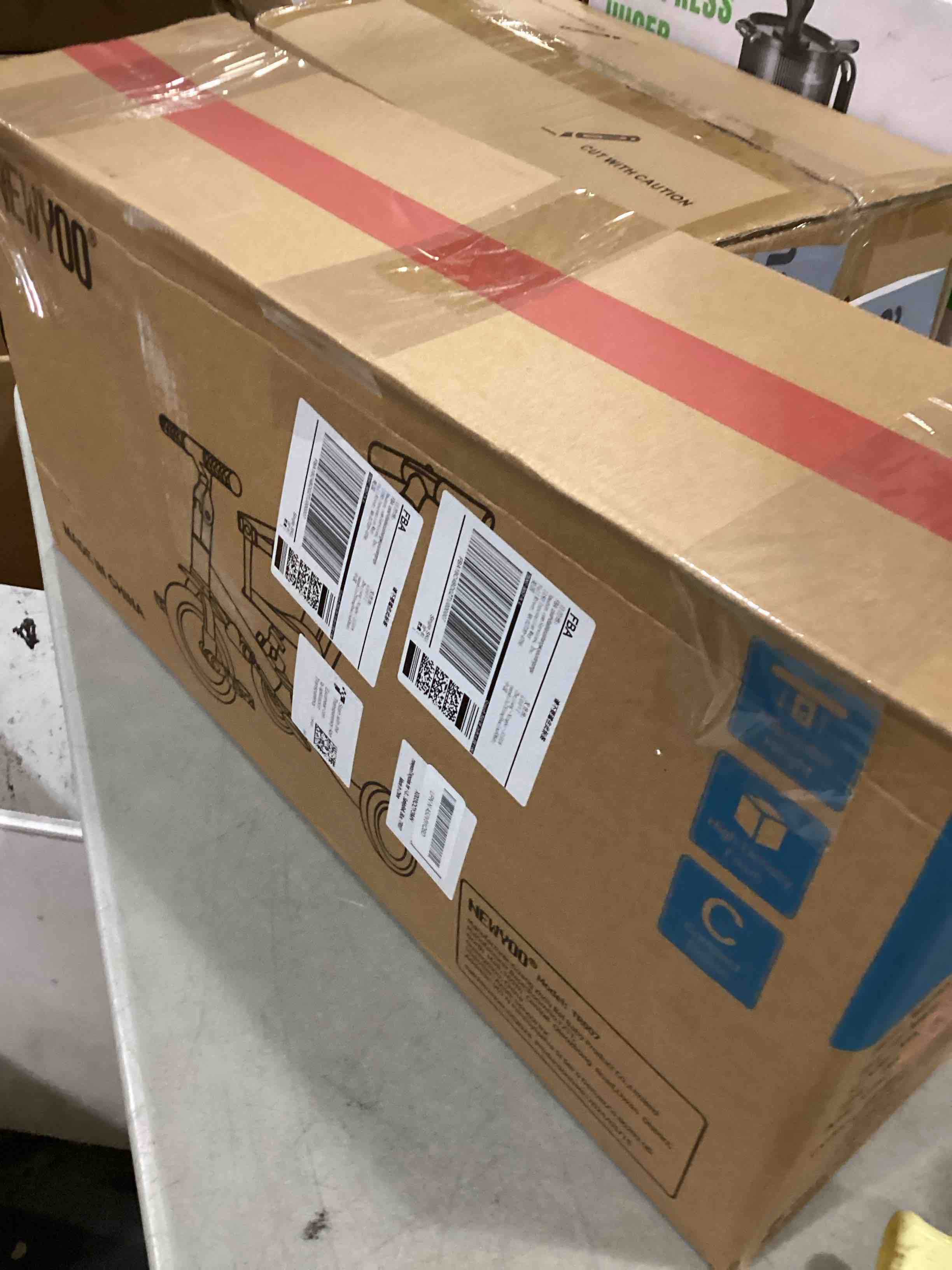https://s3.amazonaws.com/lotting-images-prod/bidfta/TEA2410975_1745932384029.jpeg