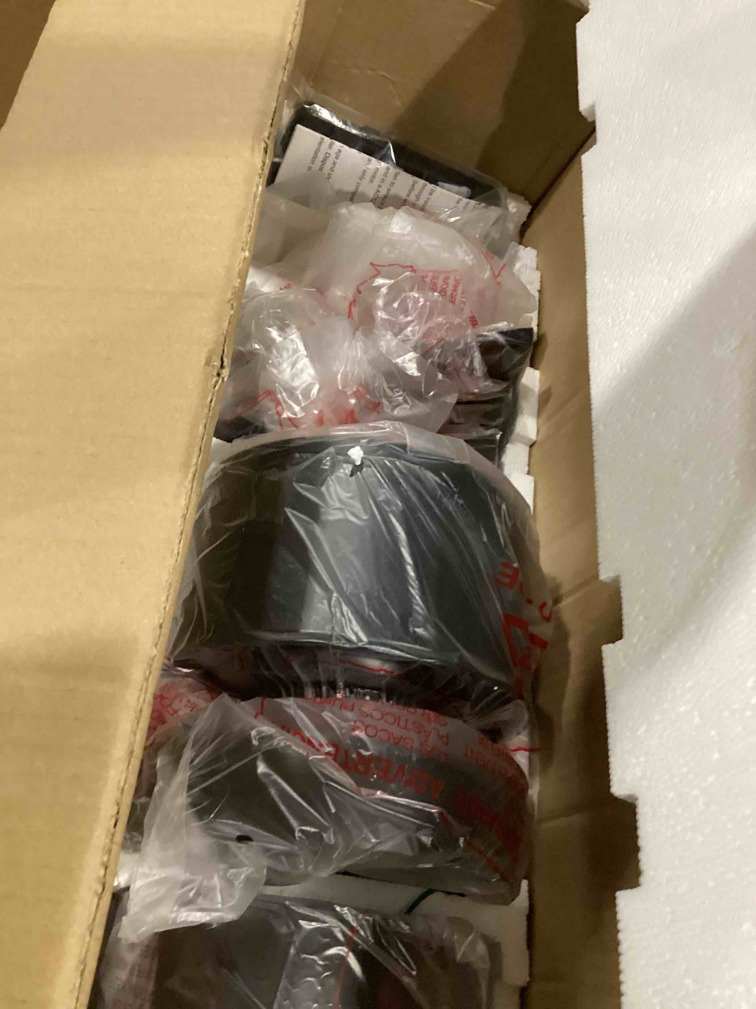 https://s3.amazonaws.com/lotting-images-prod/bidfta/TEA2411158_1746032964458.jpeg