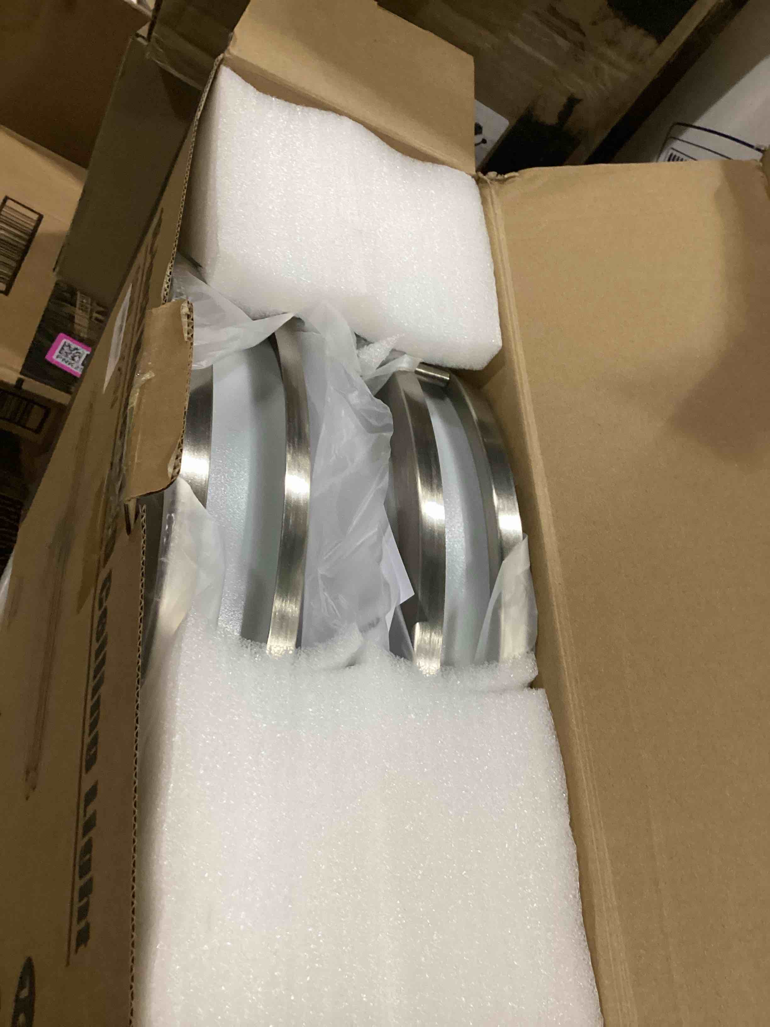 https://s3.amazonaws.com/lotting-images-prod/bidfta/TEA2411424_1746188605001.jpeg